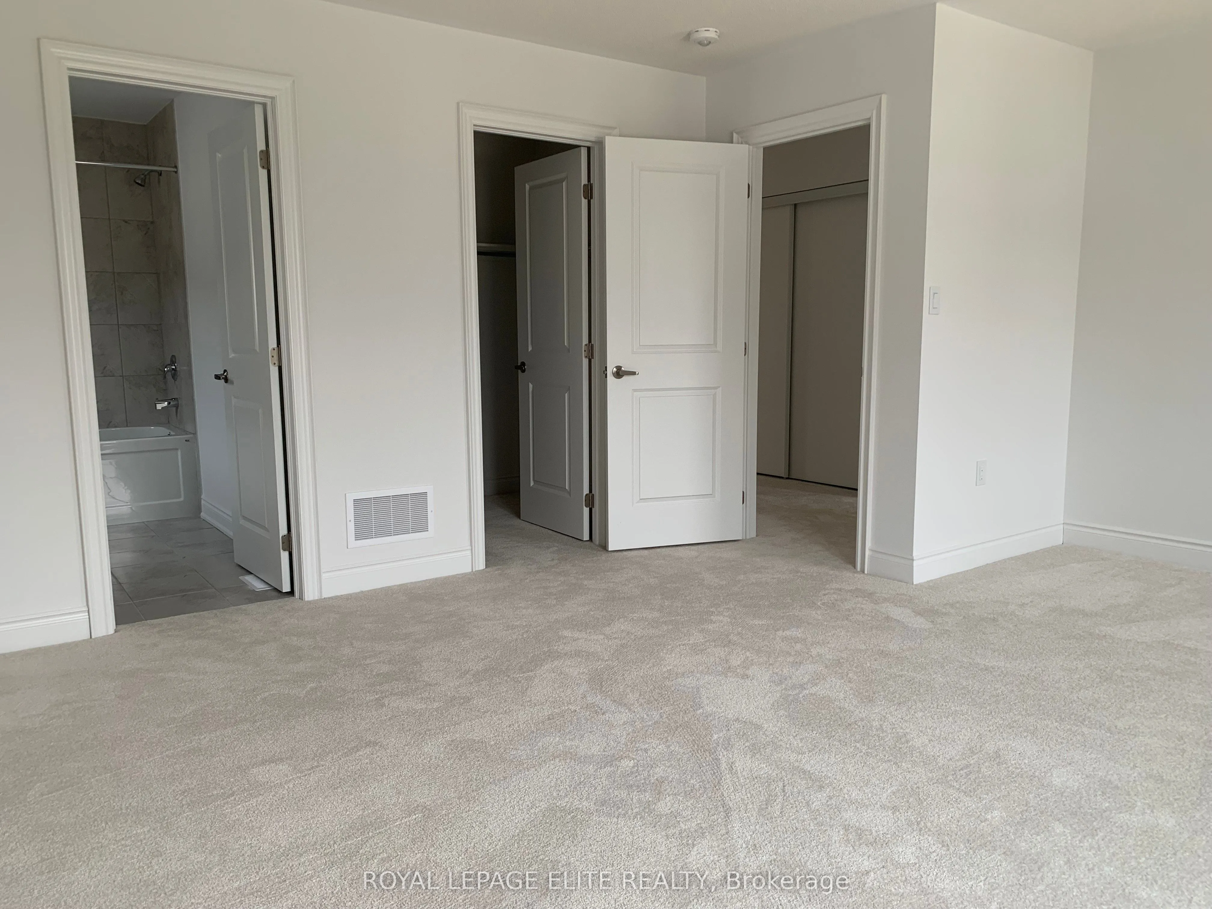 23 AMBER Drive