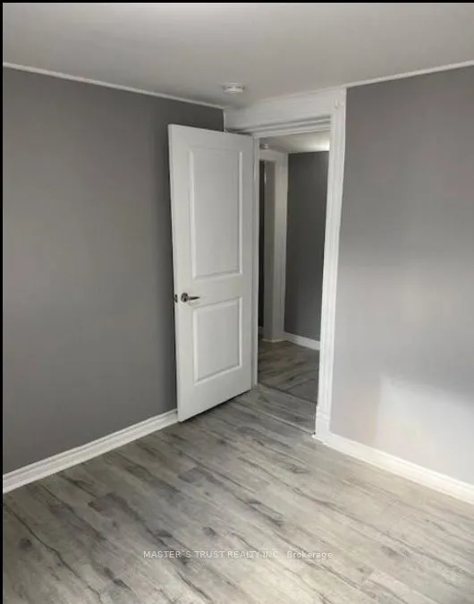 27 Front Street, #101