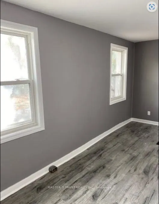 27 Front Street, #101