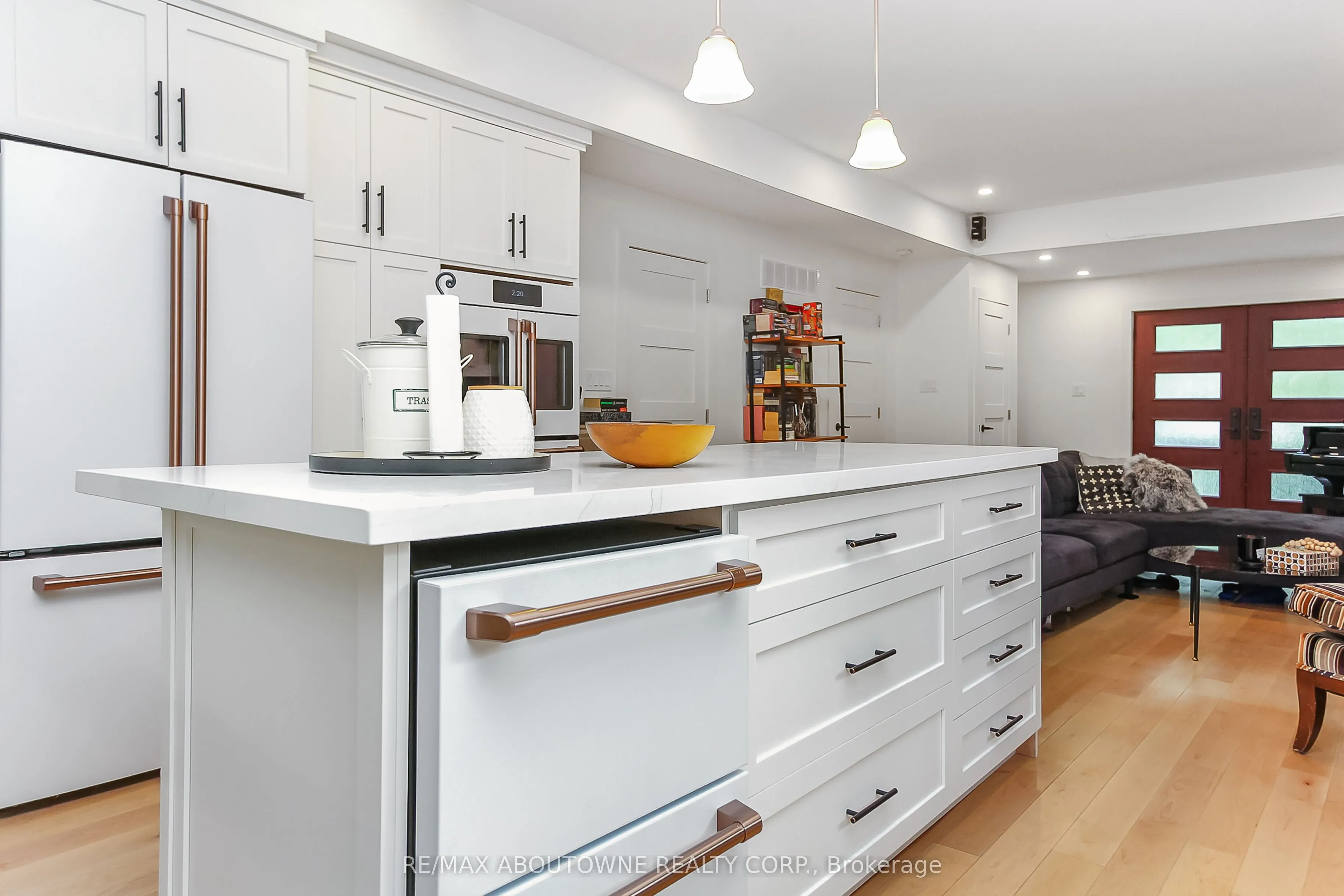 12 49TH Street N