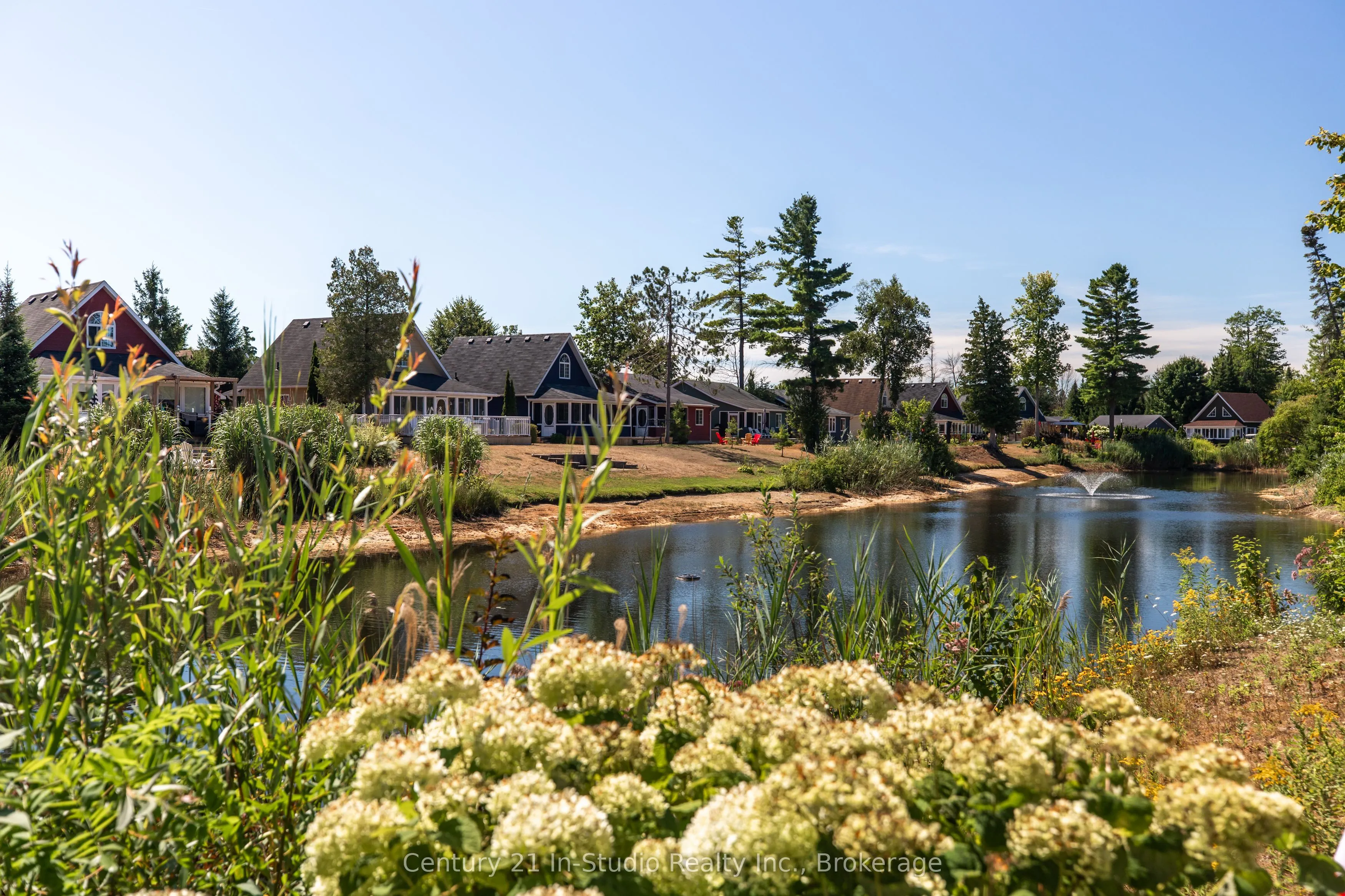 19 White Pines Trail