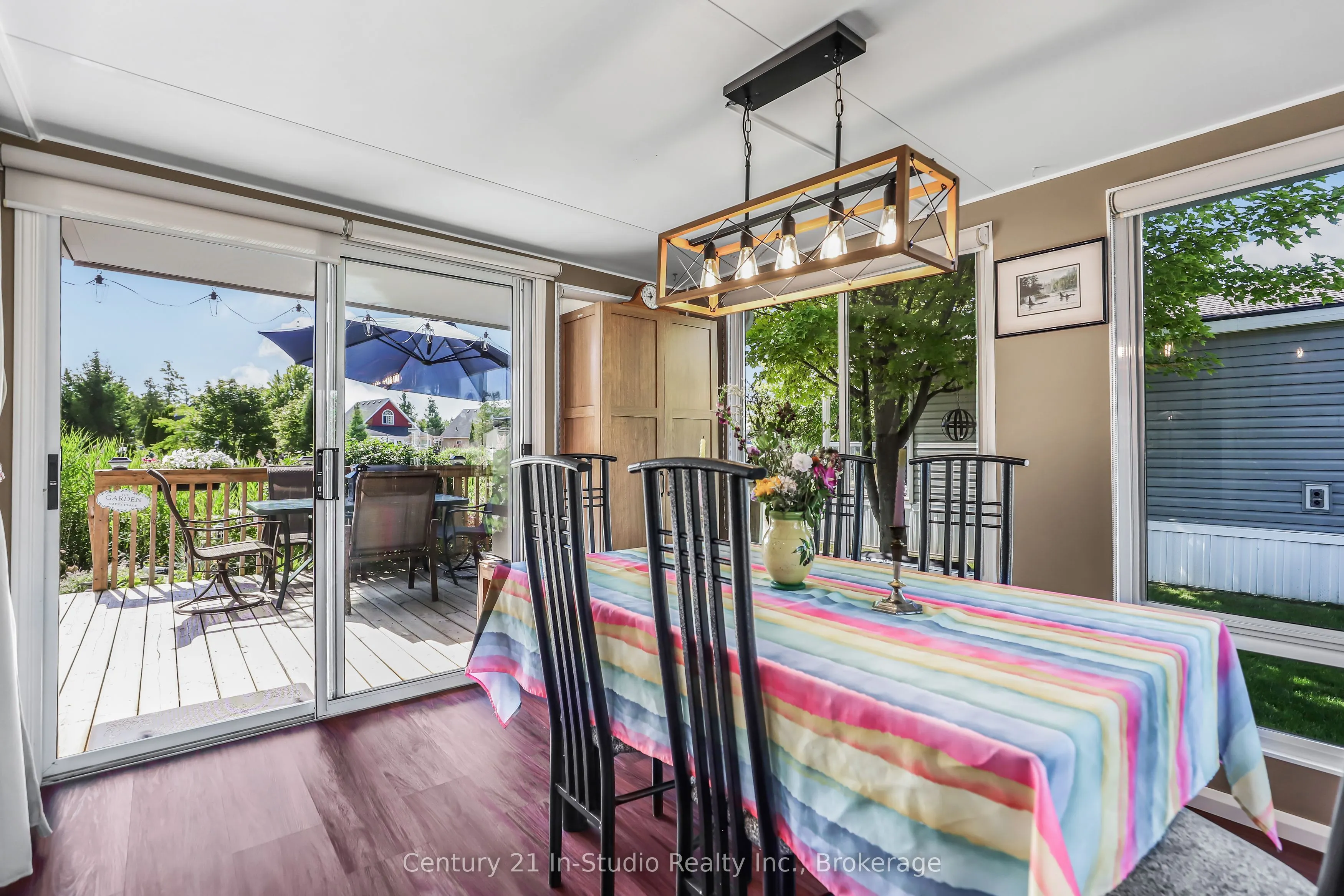 19 White Pines Trail