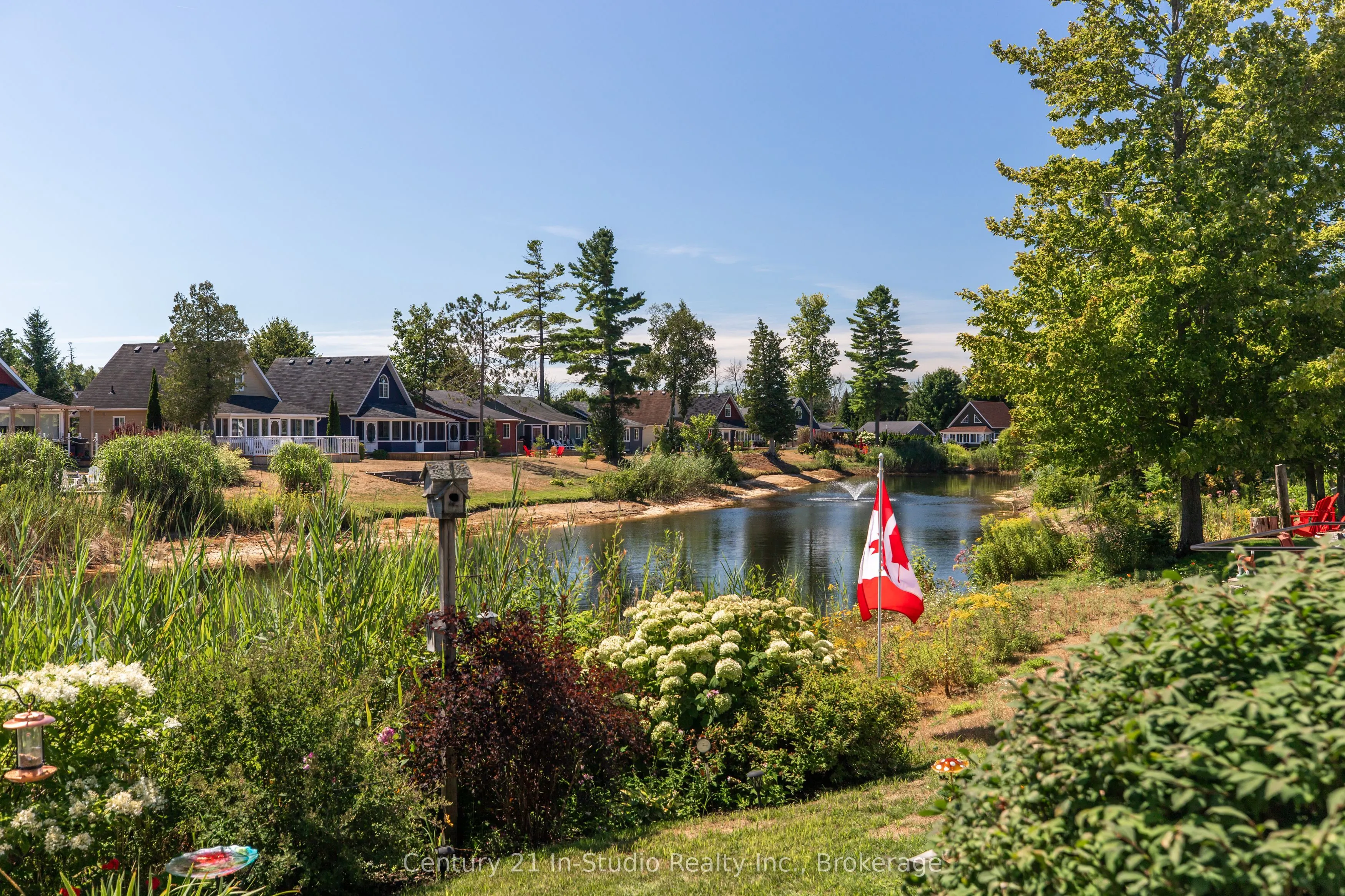 19 White Pines Trail