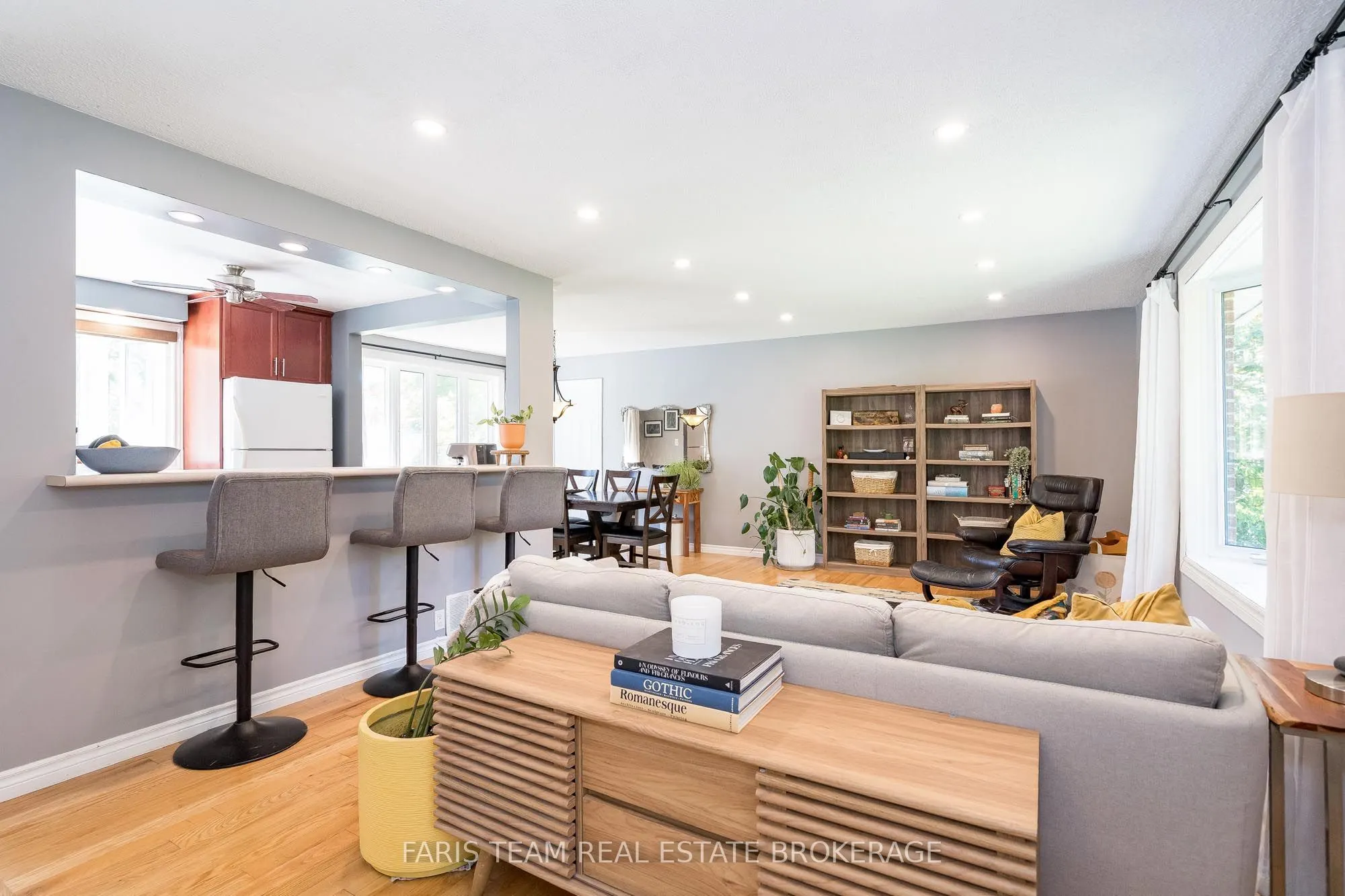 51 Tudhope Boulevard