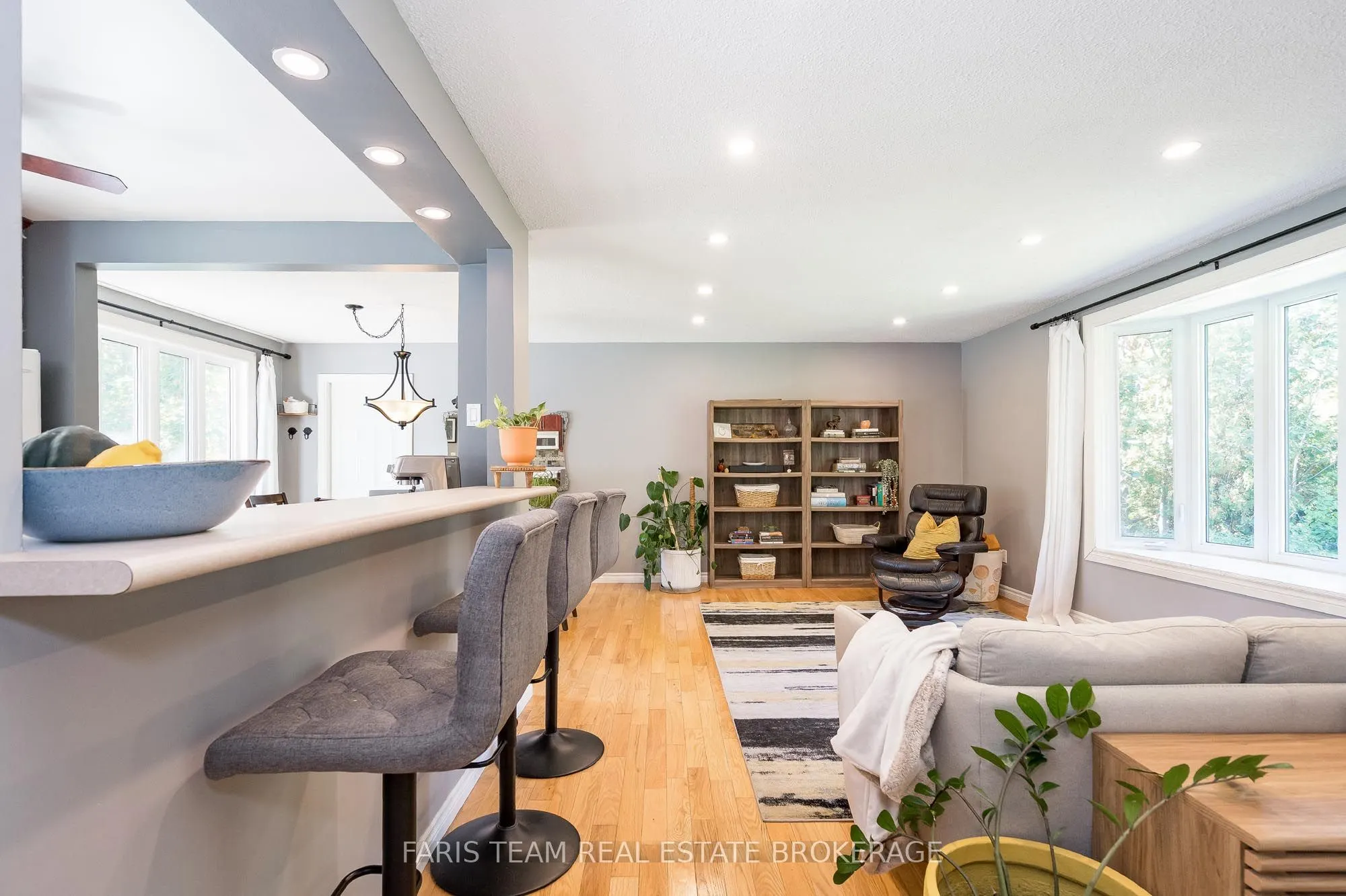 51 Tudhope Boulevard