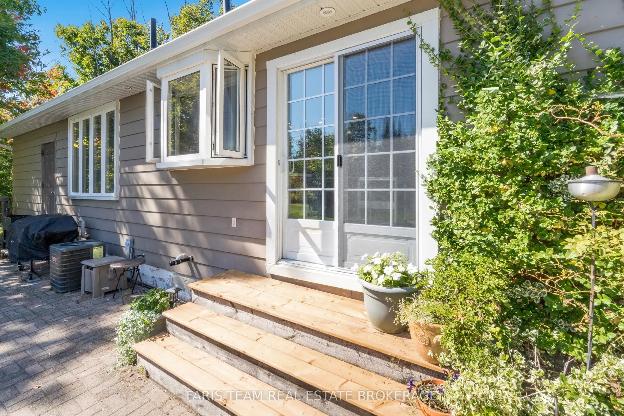 51 Tudhope Boulevard