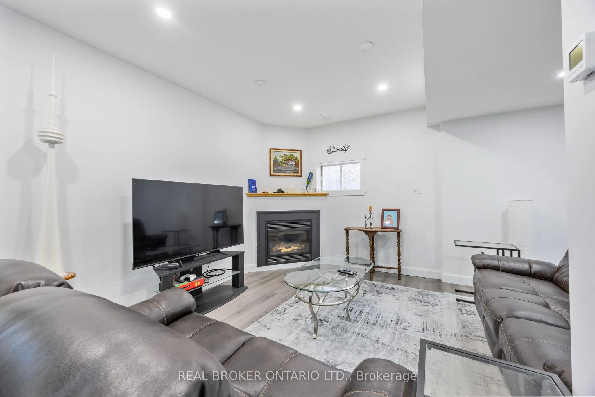 32 BLACK WILLOW Drive