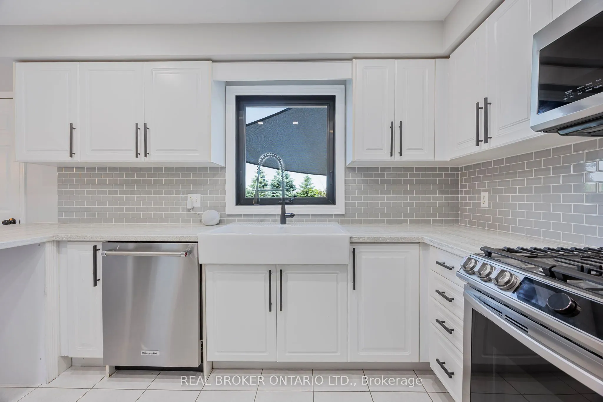 32 BLACK WILLOW Drive