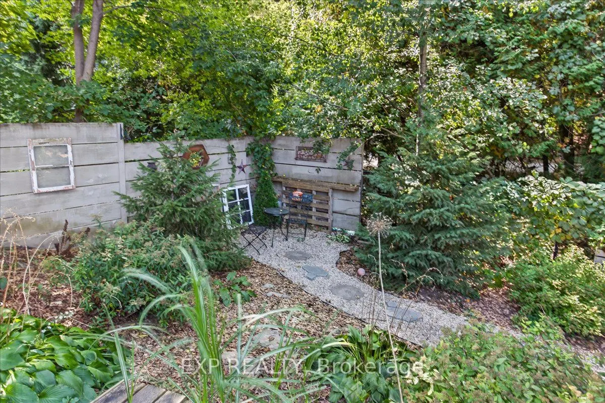 18 Williams Street