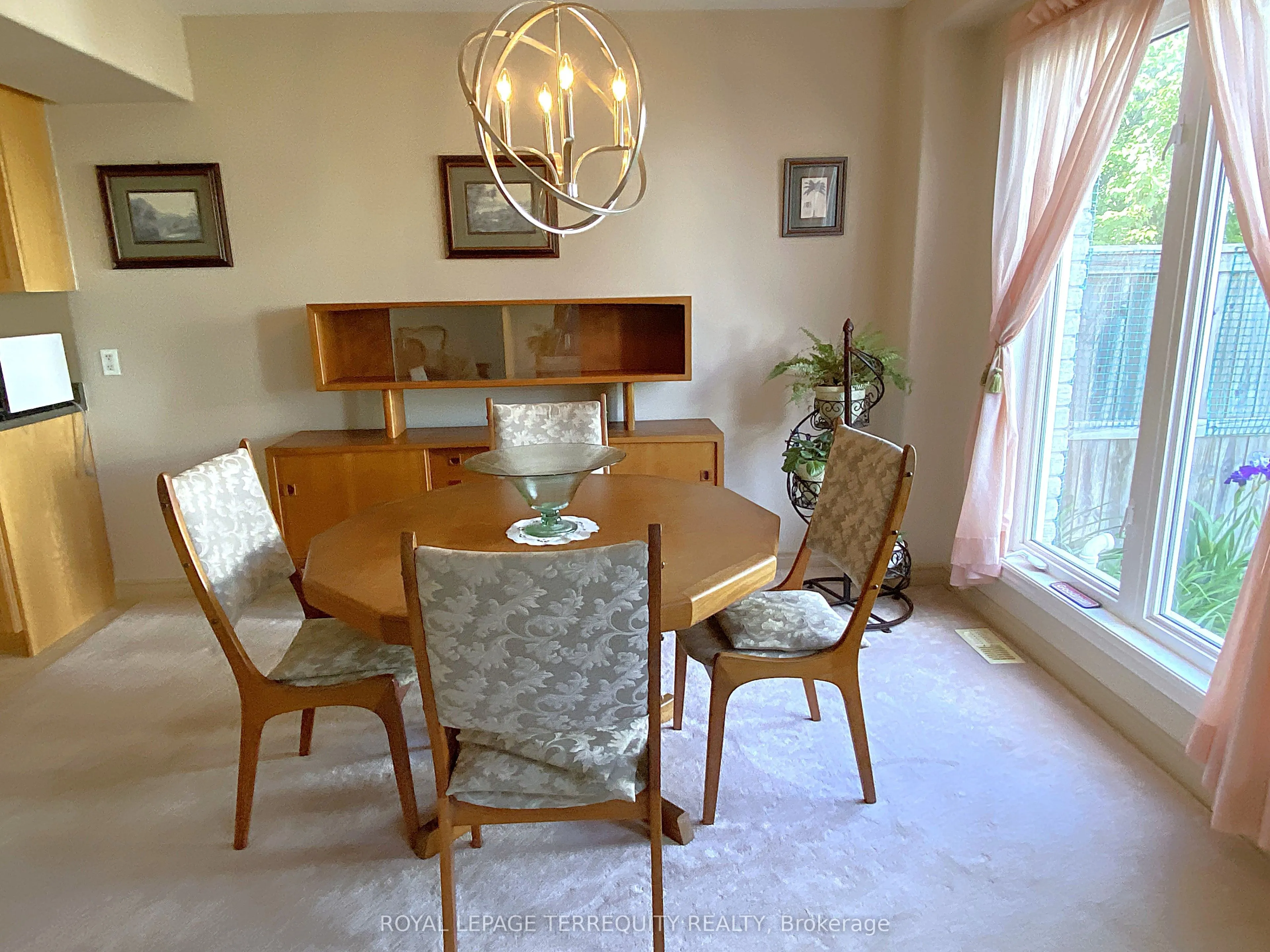 5 Silver Maple Crescent