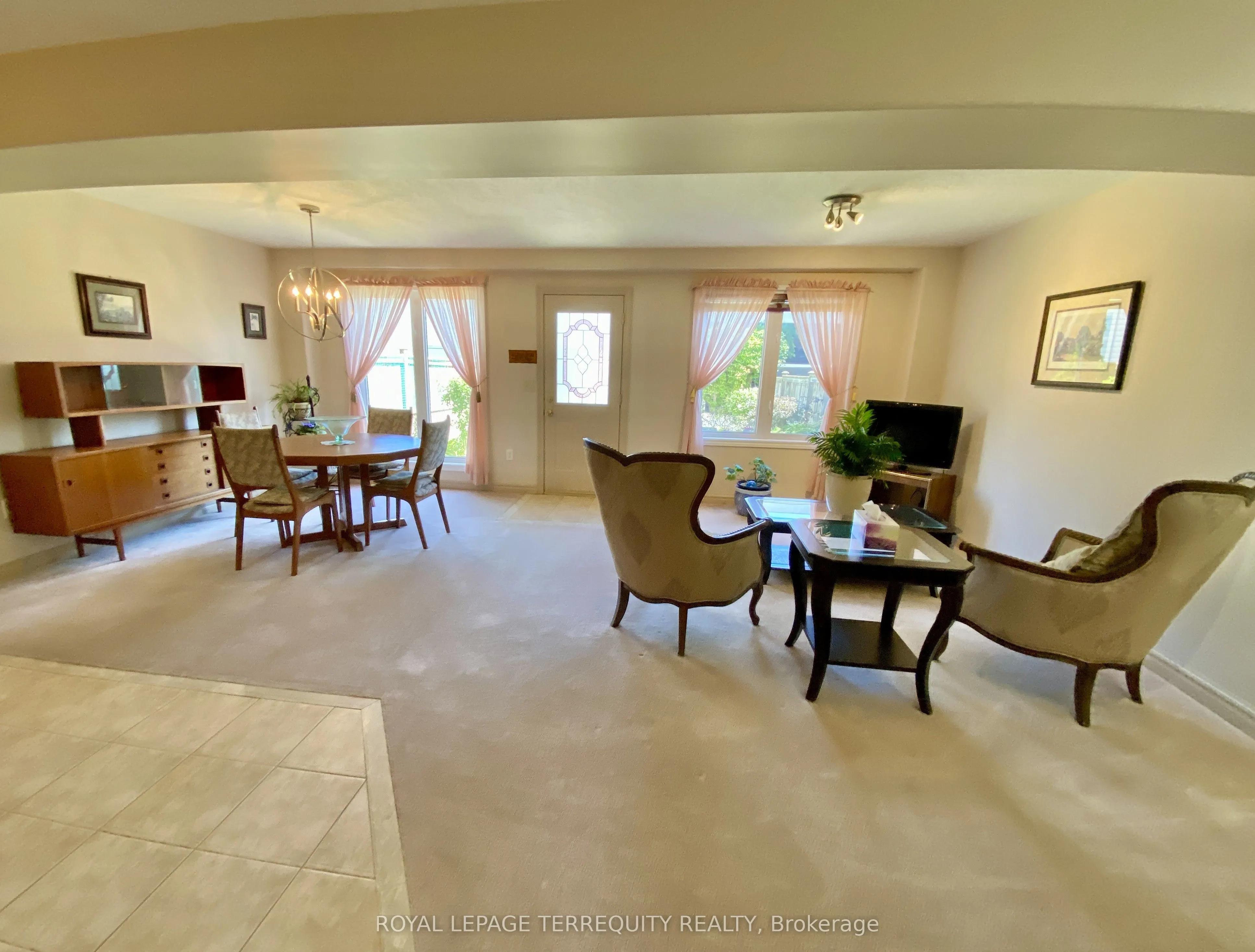 5 Silver Maple Crescent