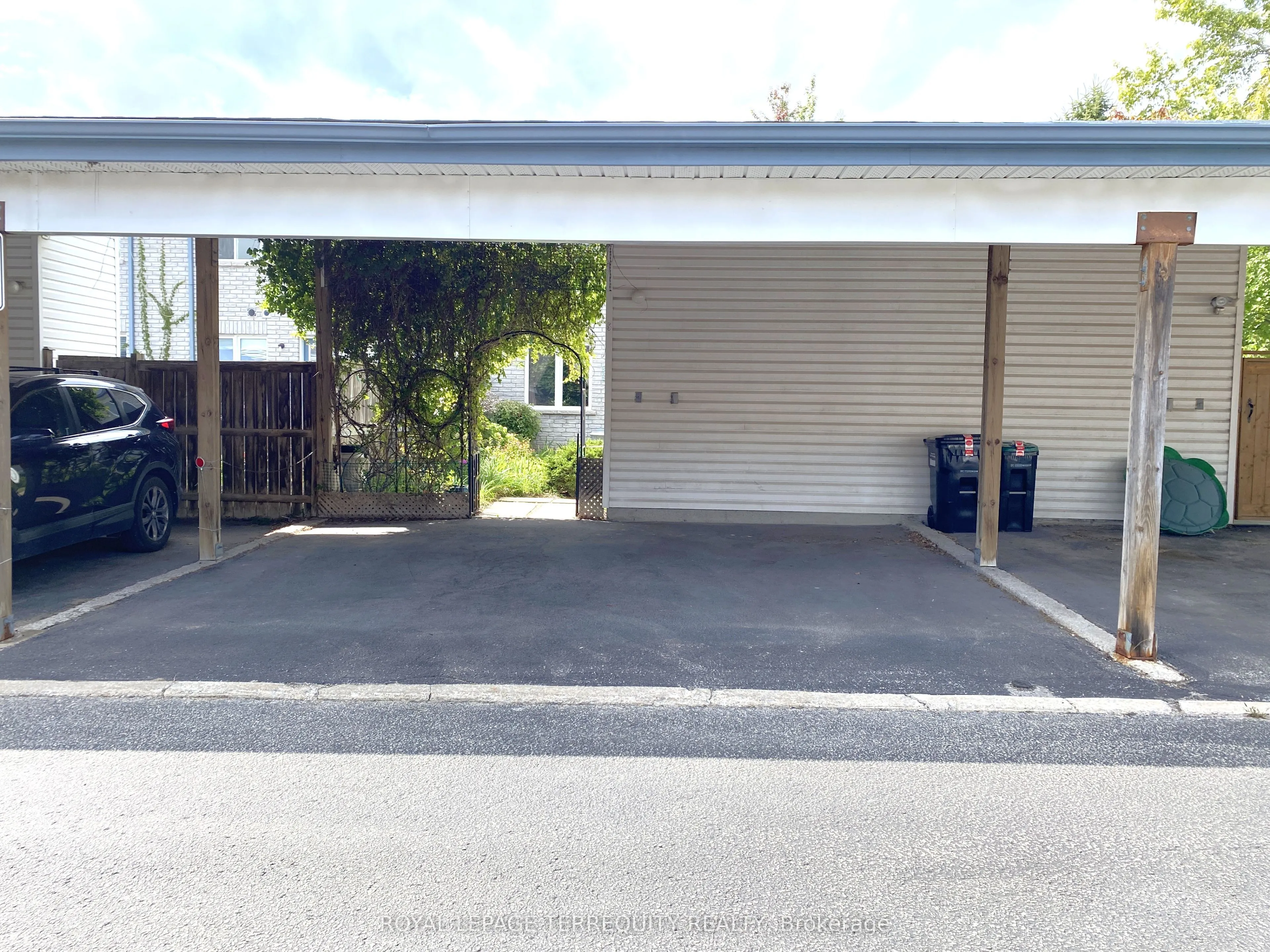 5 Silver Maple Crescent