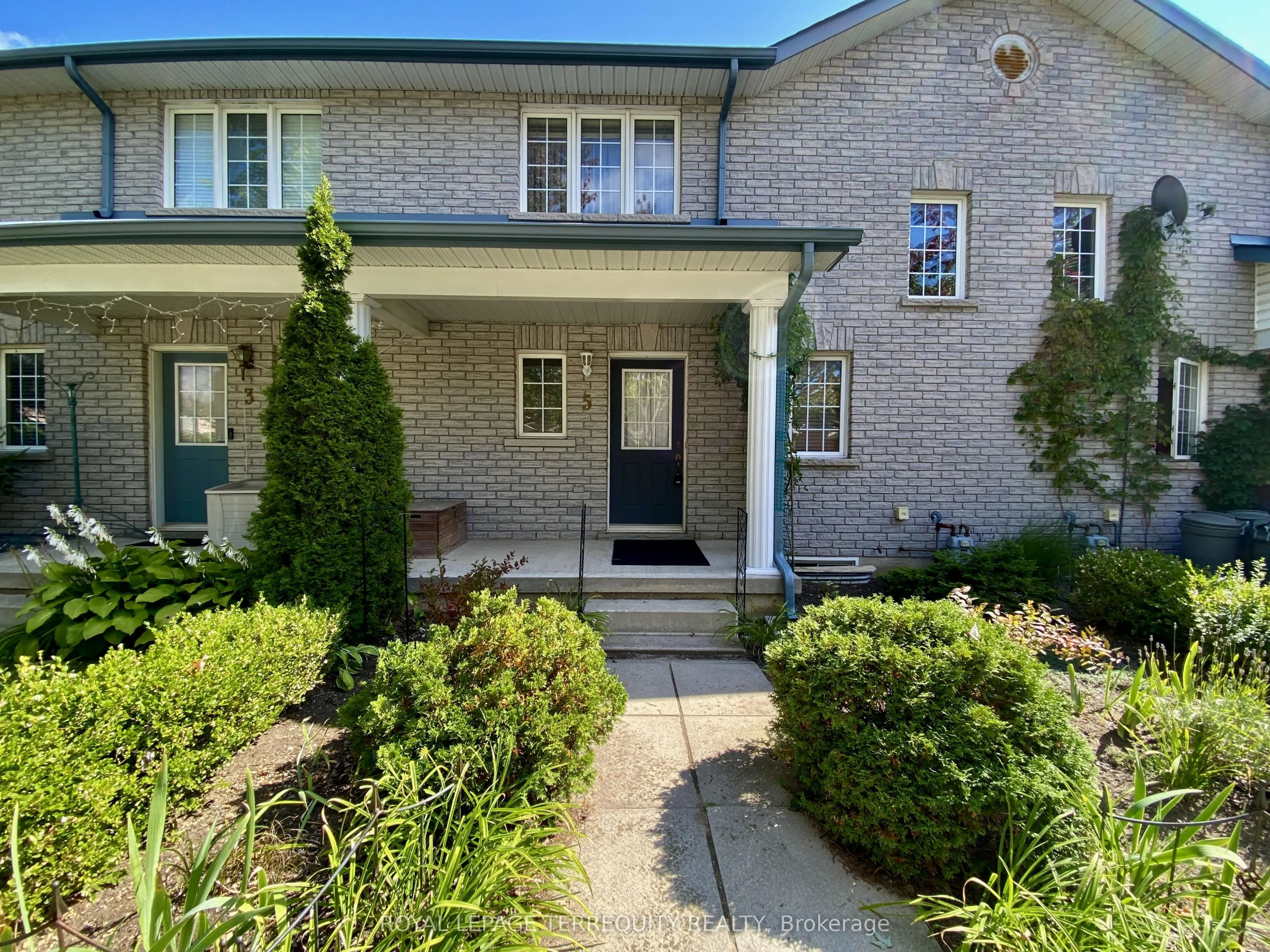 5 Silver Maple Crescent
