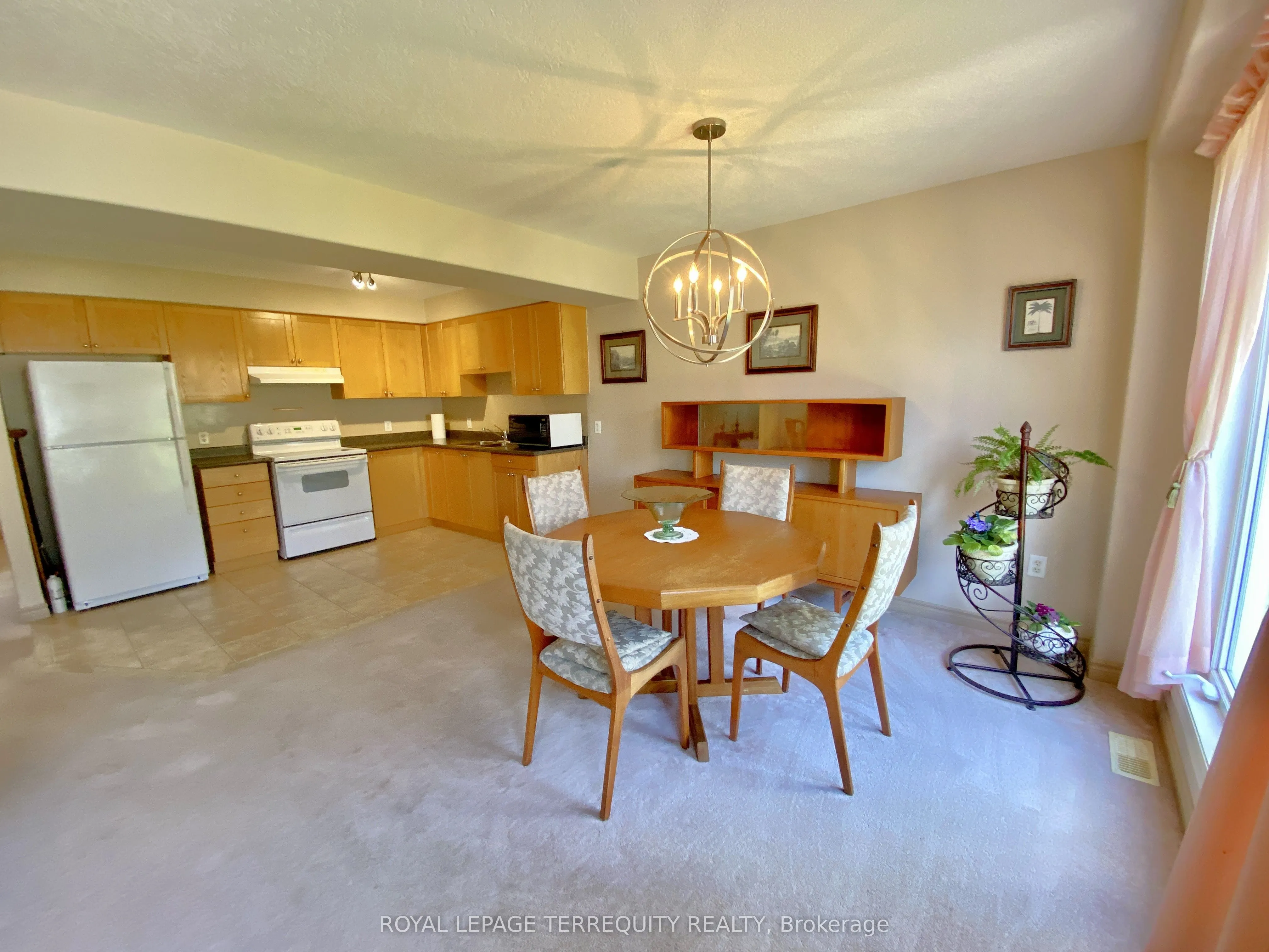 5 Silver Maple Crescent