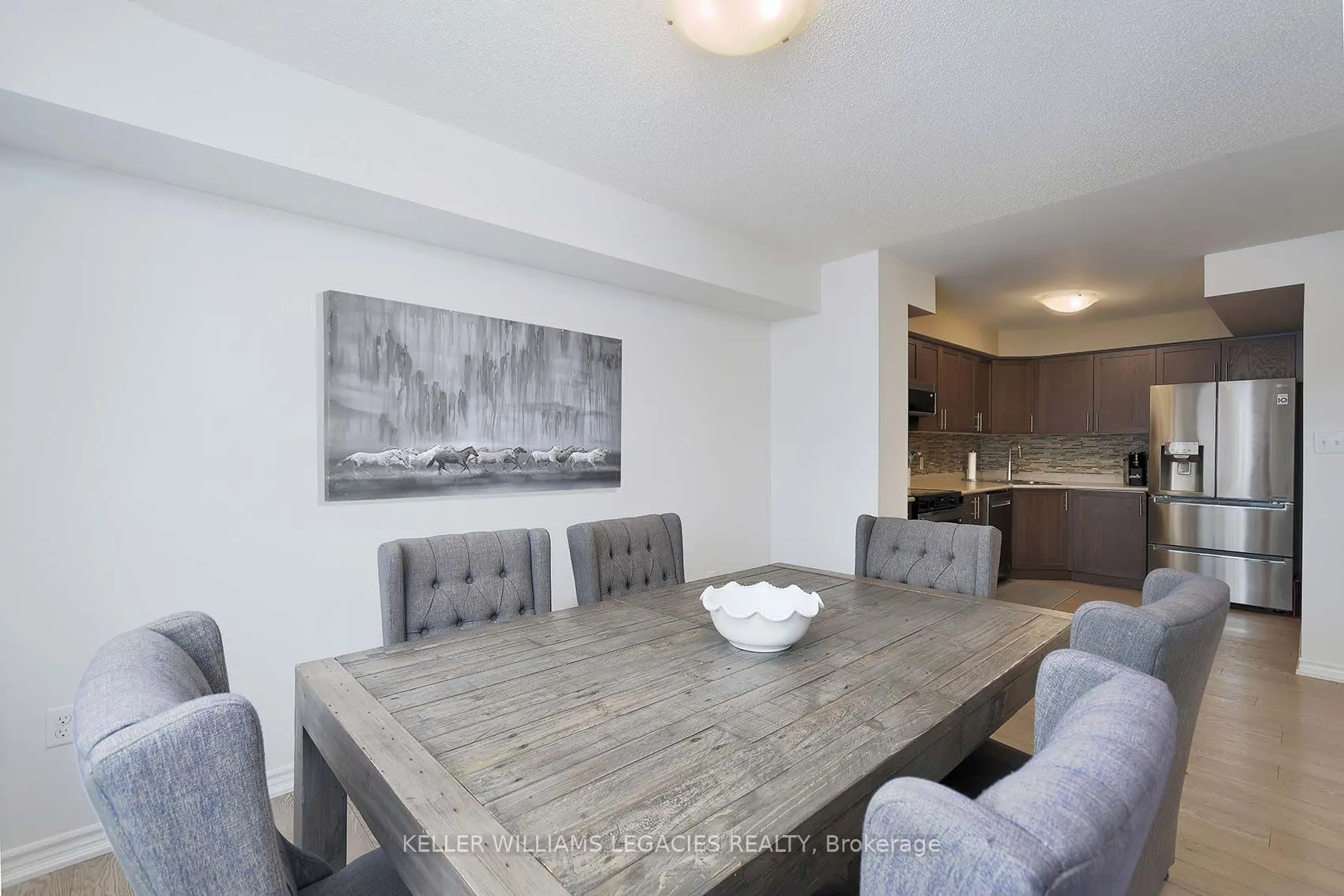 57 FERNDALE Drive S, #7