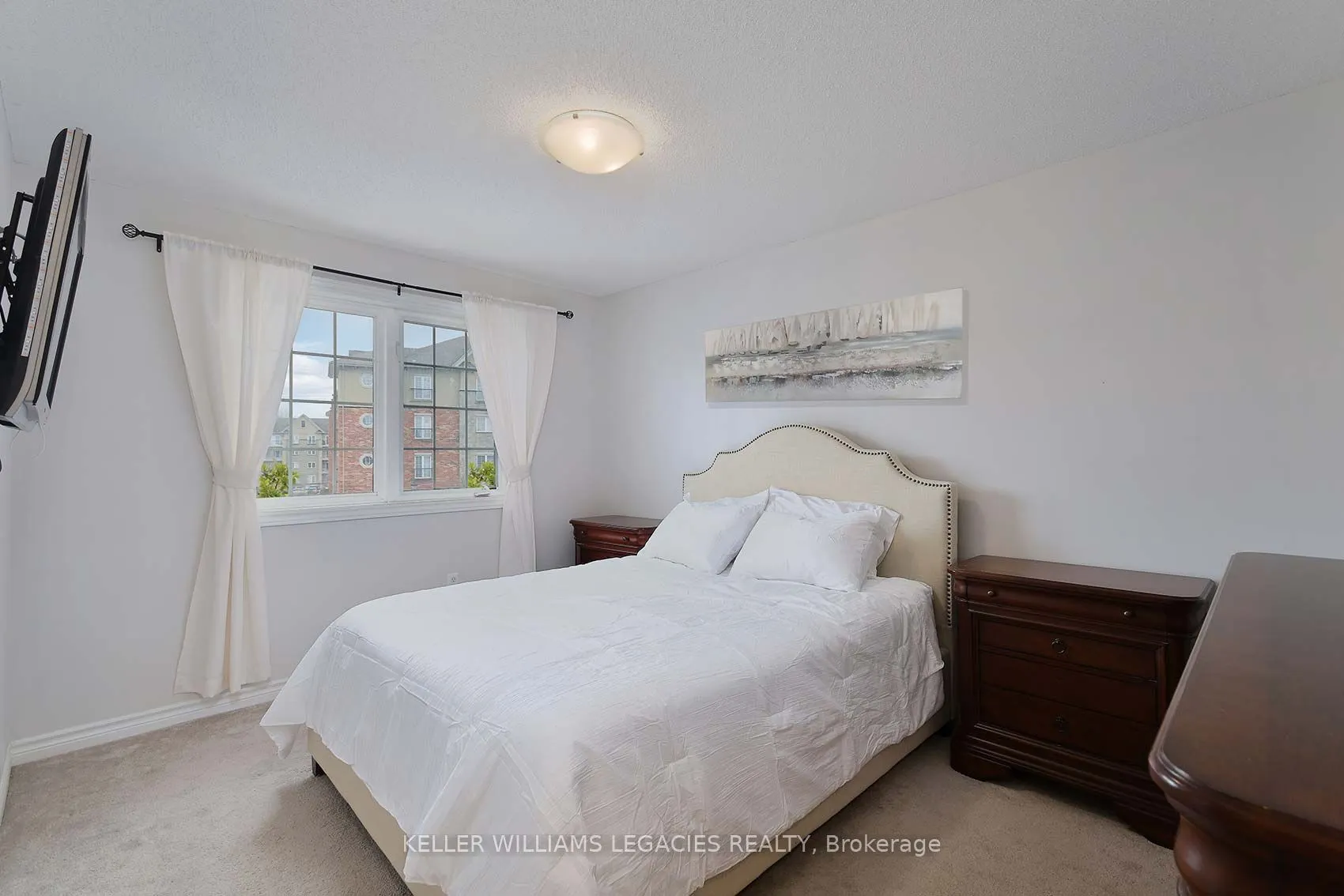 57 FERNDALE Drive S, #7