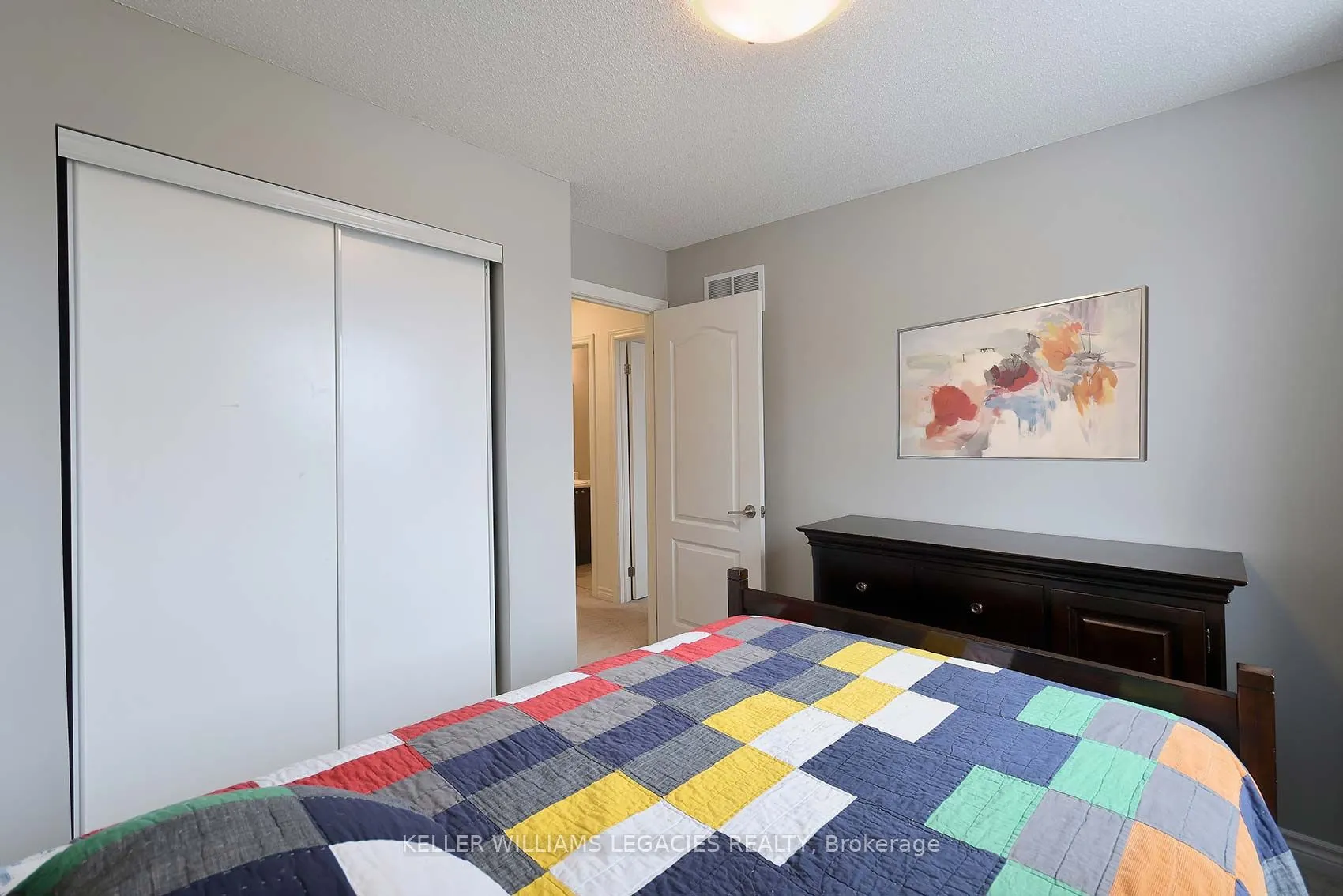 57 FERNDALE Drive S, #7