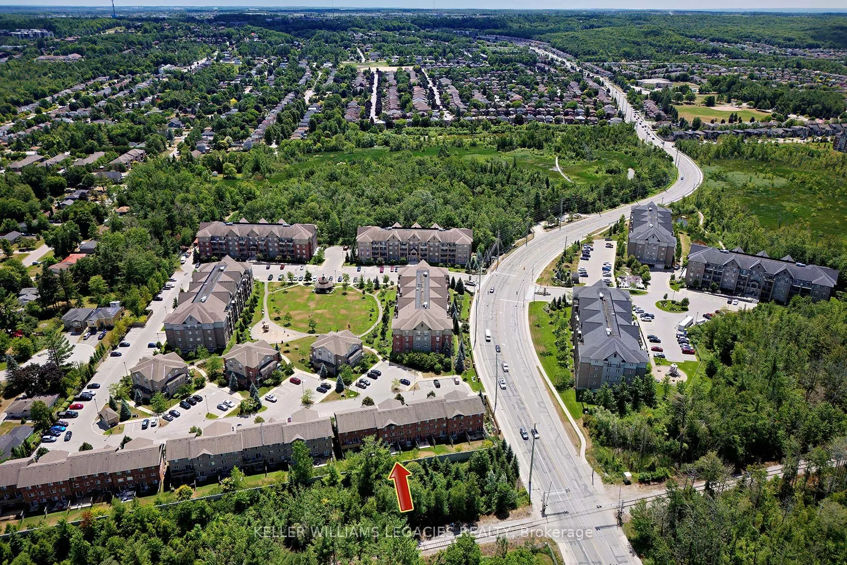 57 FERNDALE Drive S, #7