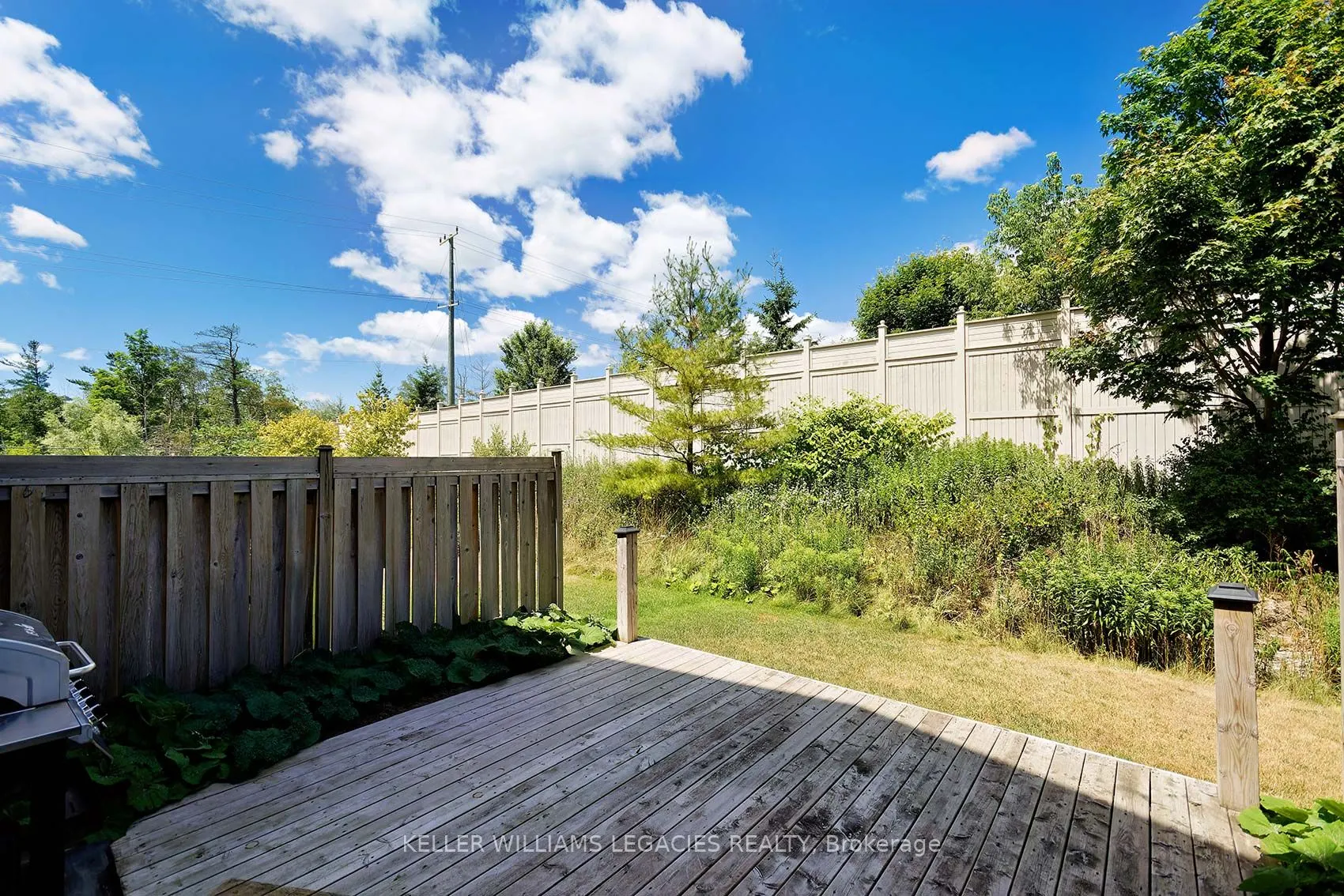 57 FERNDALE Drive S, #7