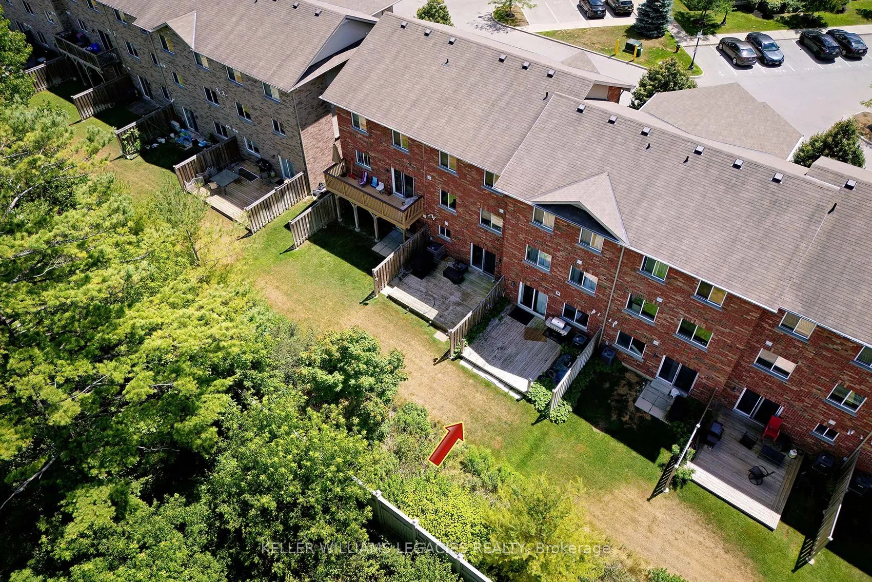 57 FERNDALE Drive S, #7