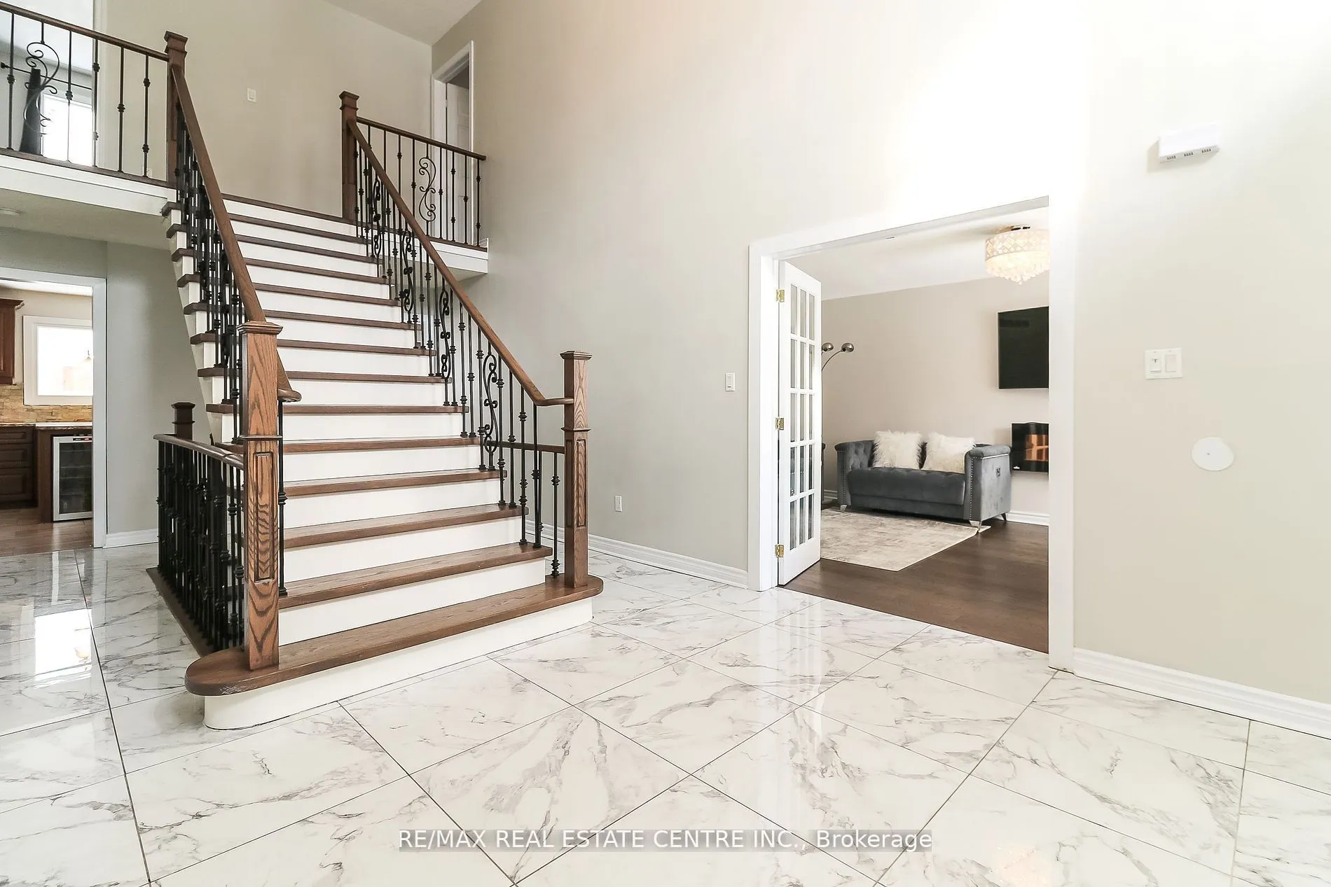 22 Meadowlark Road