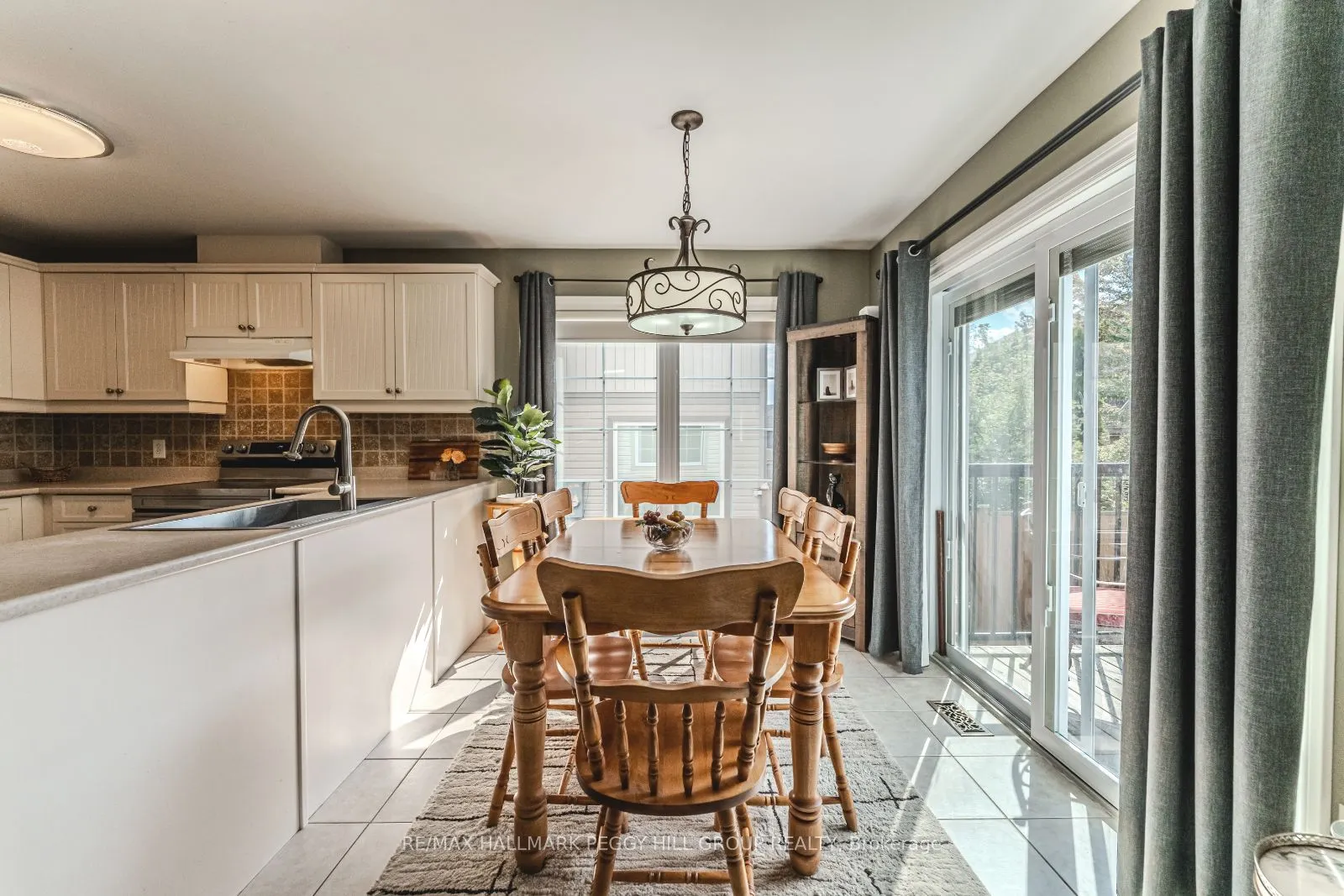 800 West Ridge Boulevard, #73