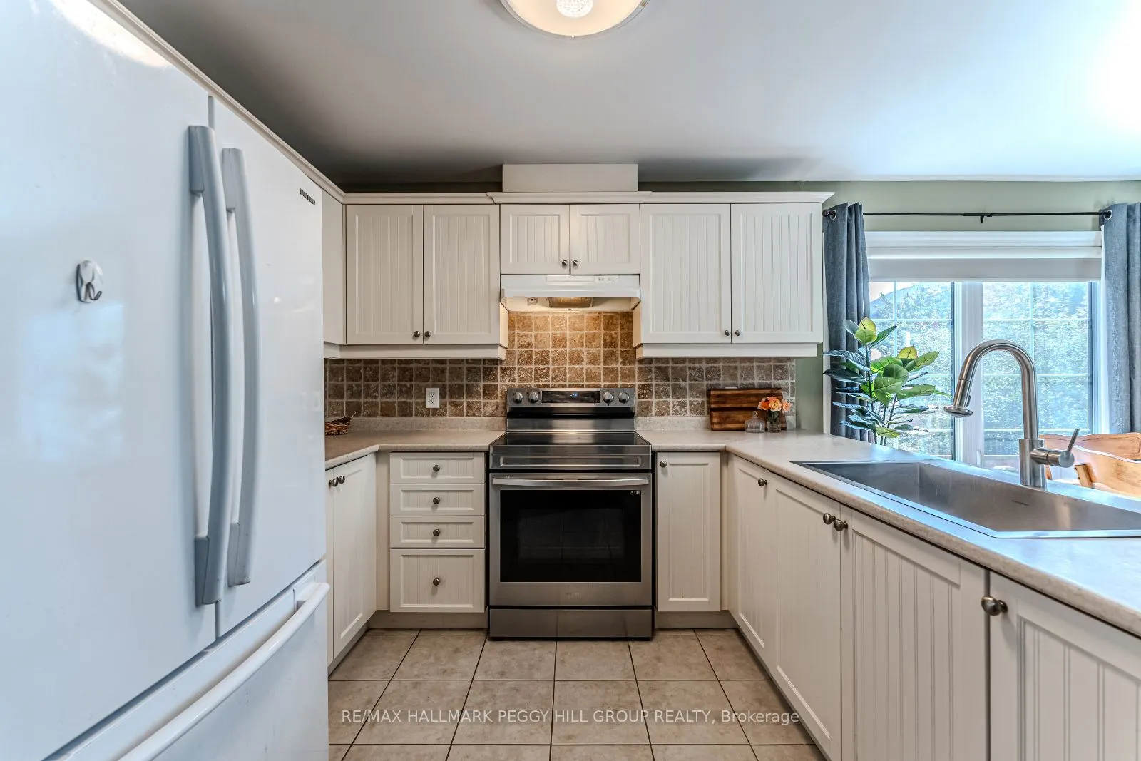 800 West Ridge Boulevard, #73