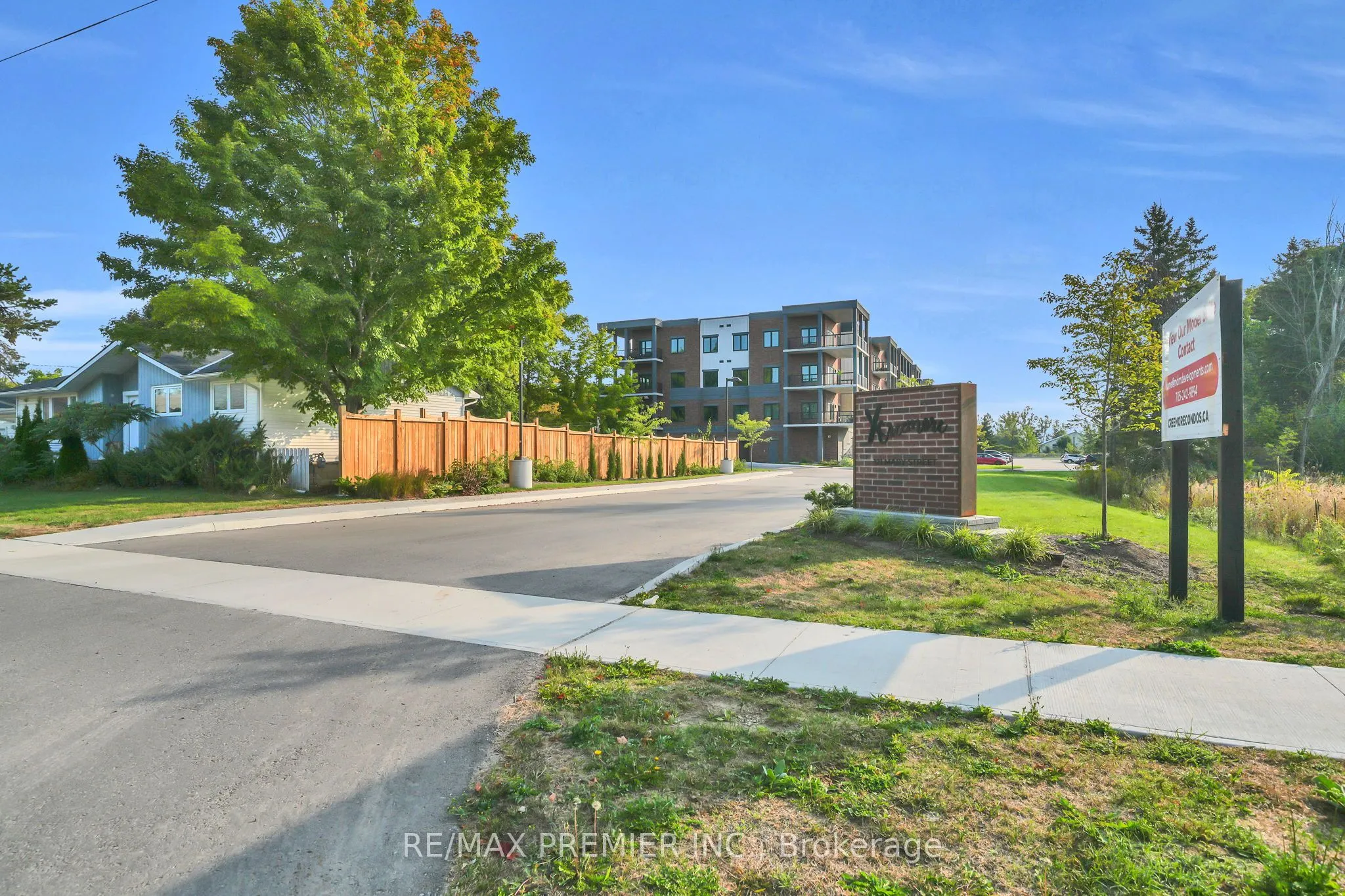 121 Mary Street, #309