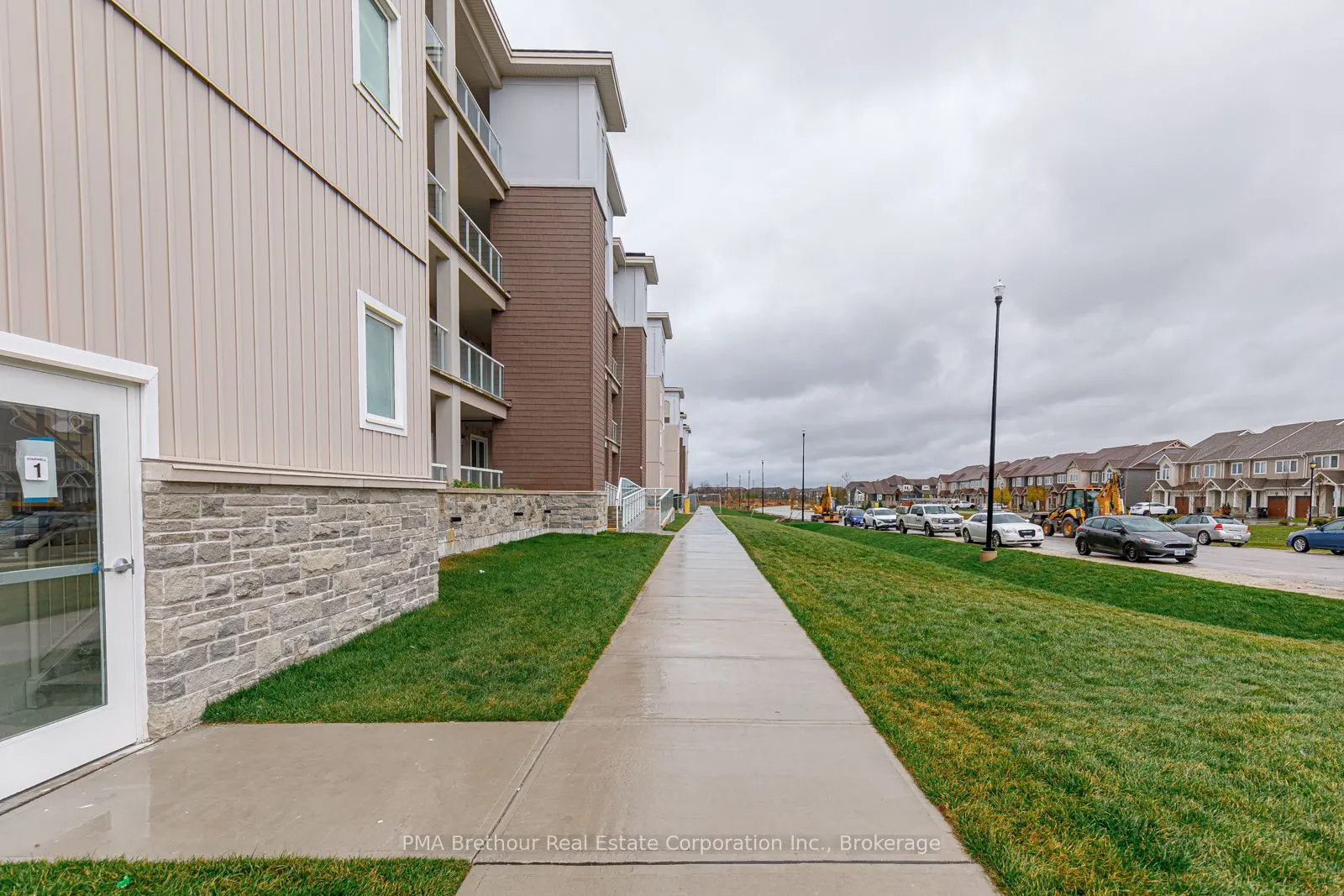 5 Spooner Crescent, #112