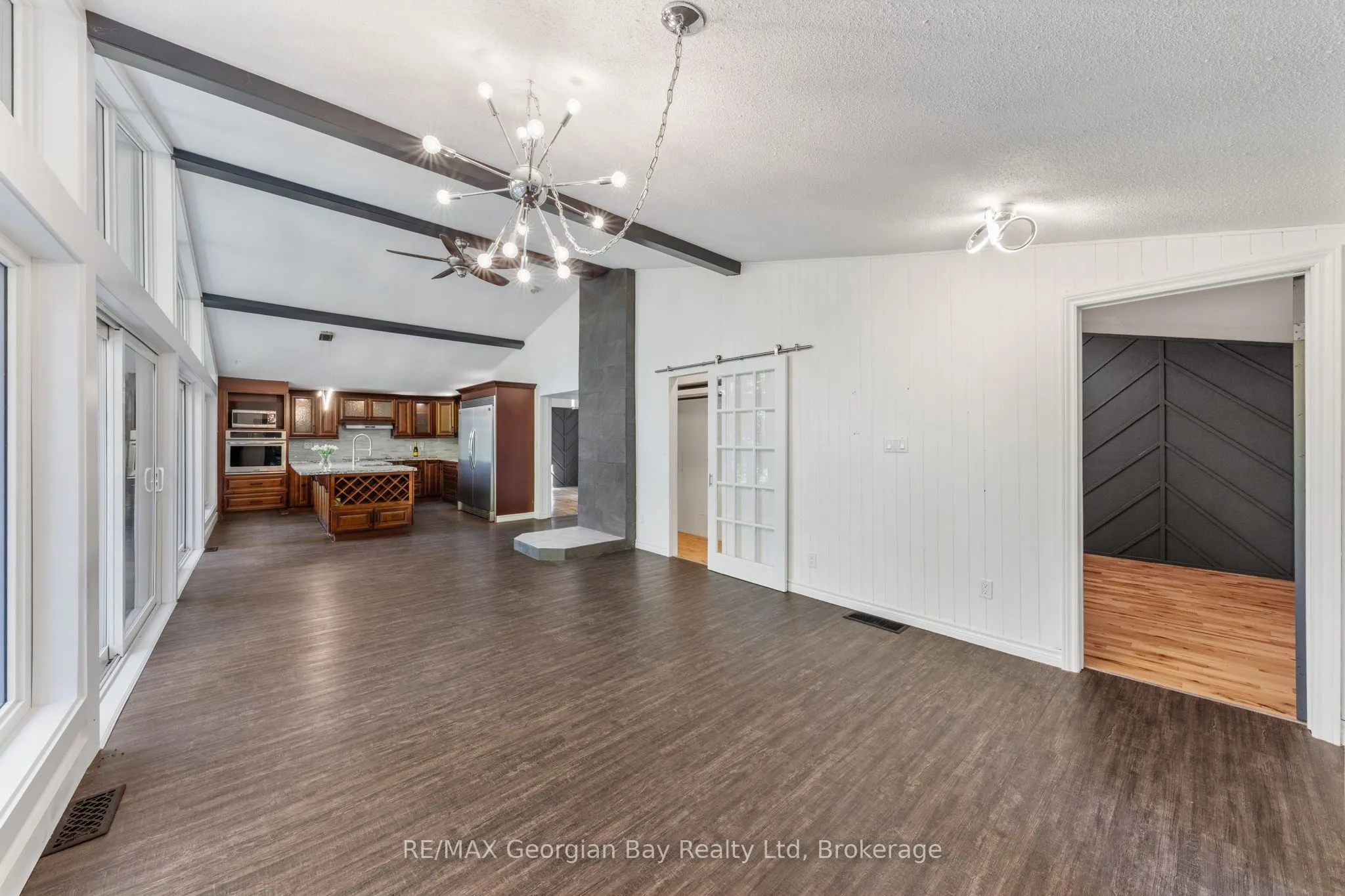 1745 Twin Oaks Crescent