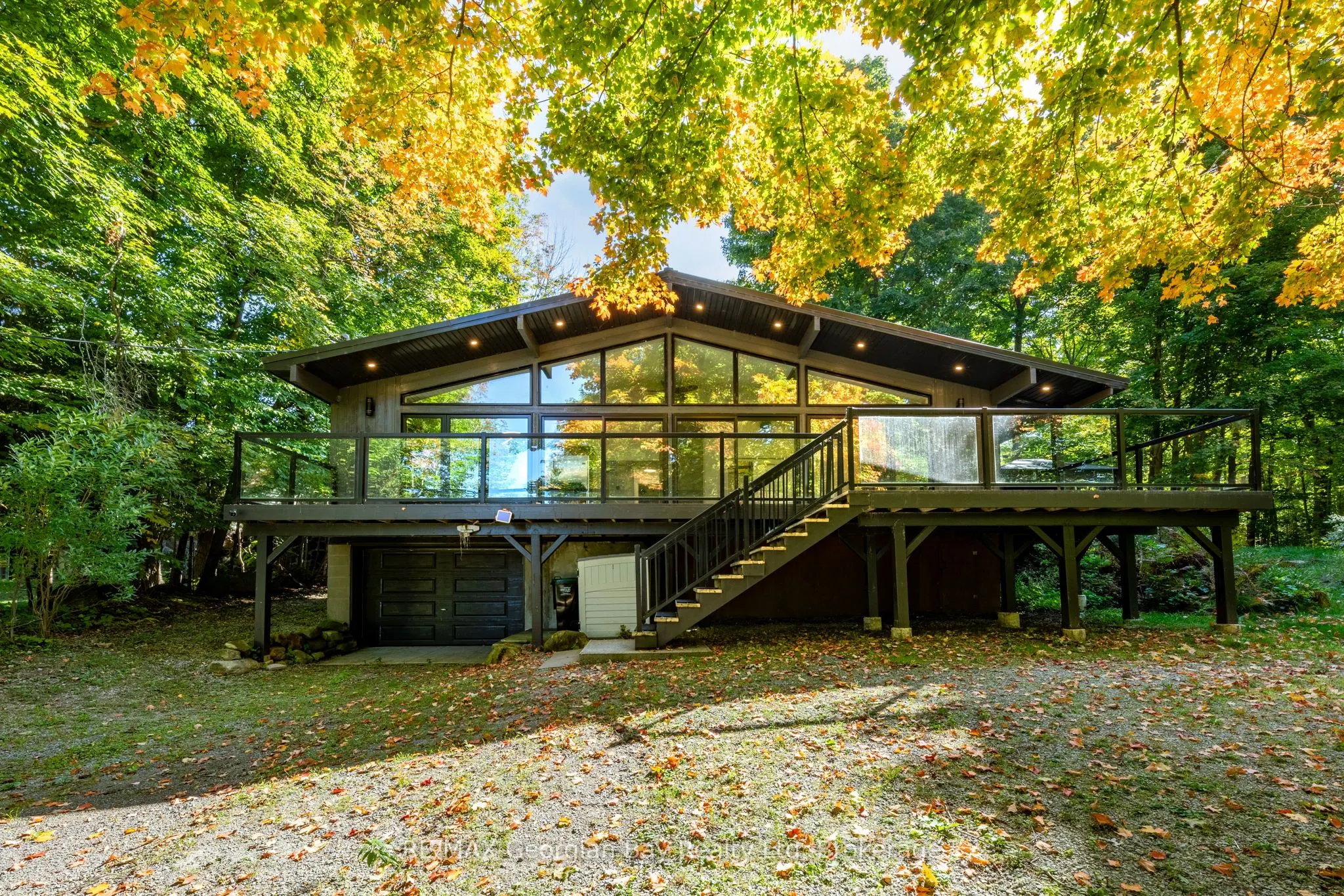 1745 Twin Oaks Crescent