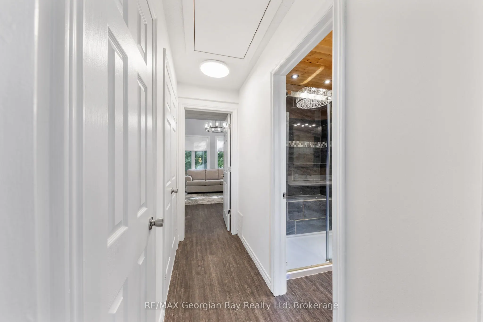 1745 Twin Oaks Crescent