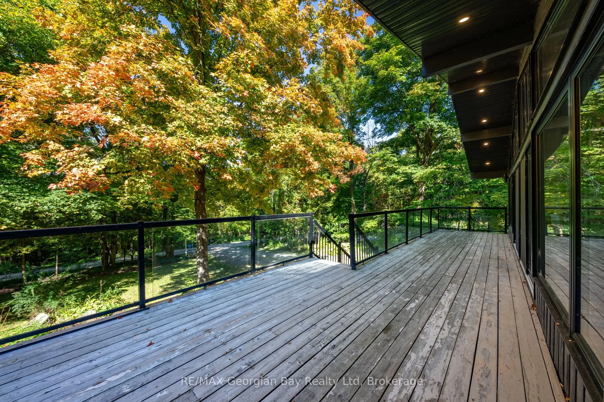 1745 Twin Oaks Crescent