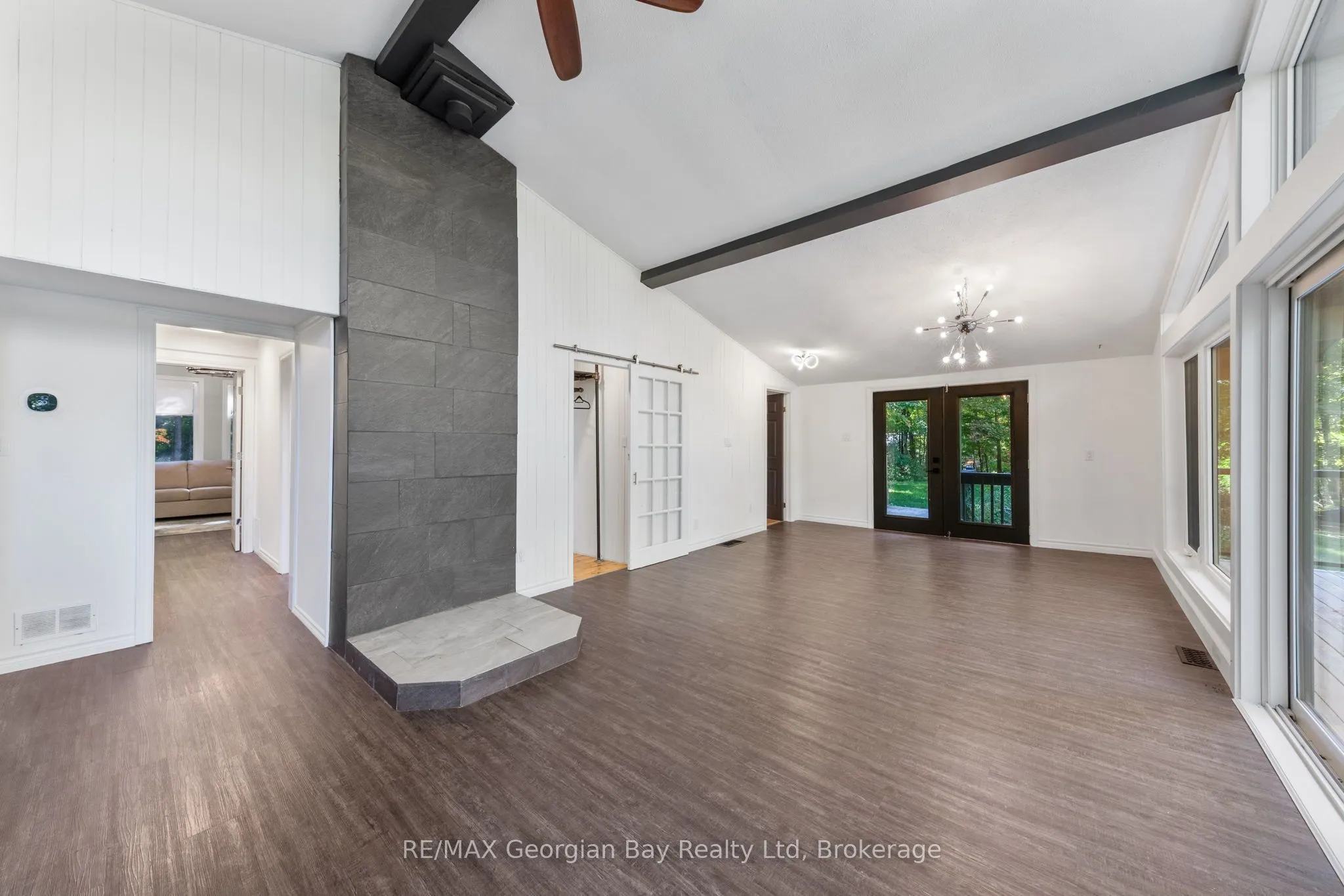 1745 Twin Oaks Crescent