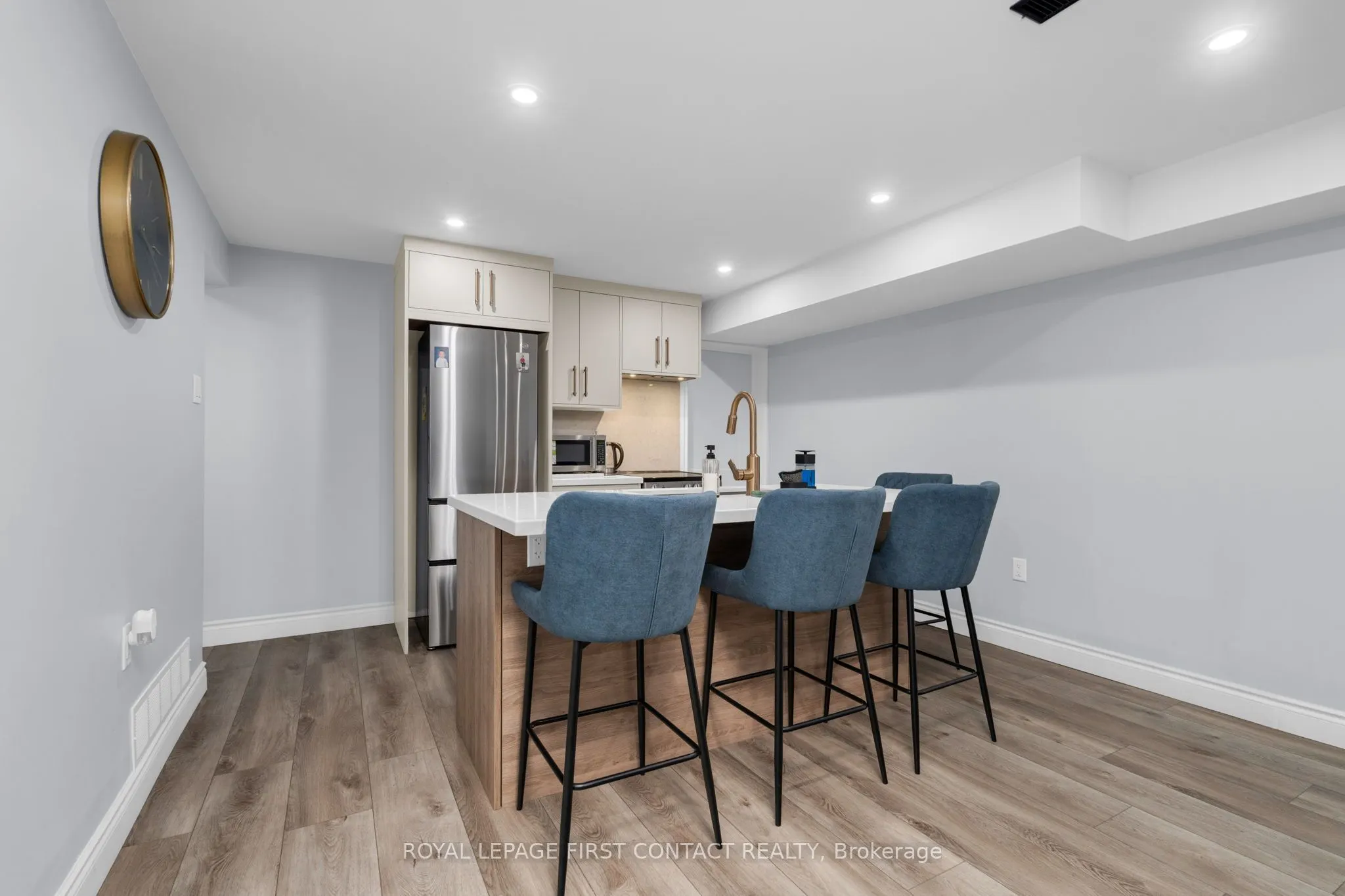 26 Ottaway Avenue