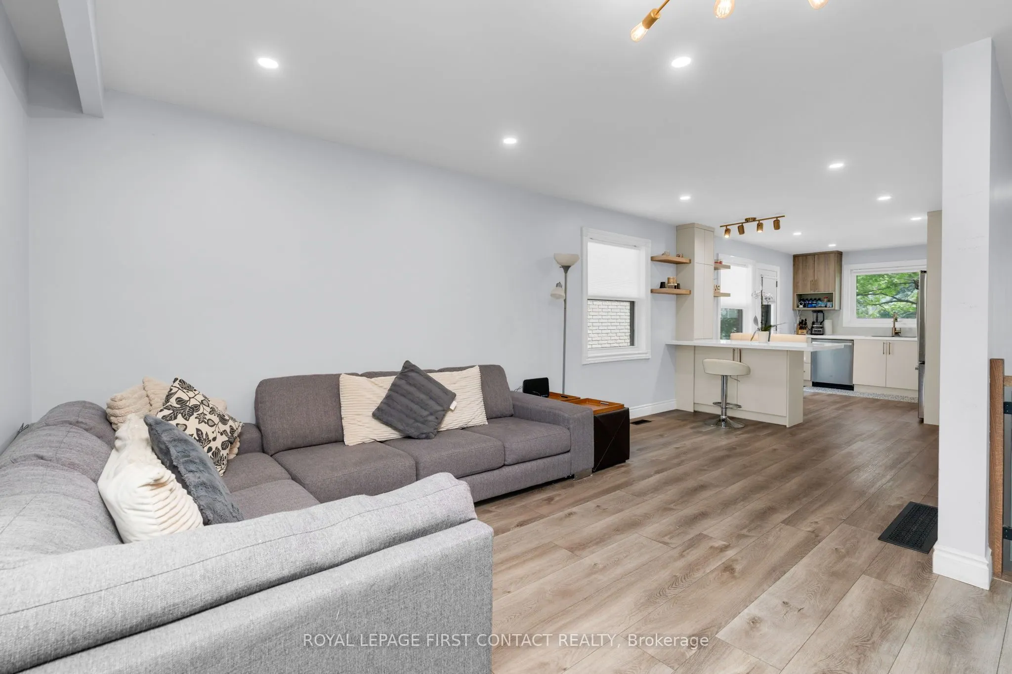 26 Ottaway Avenue