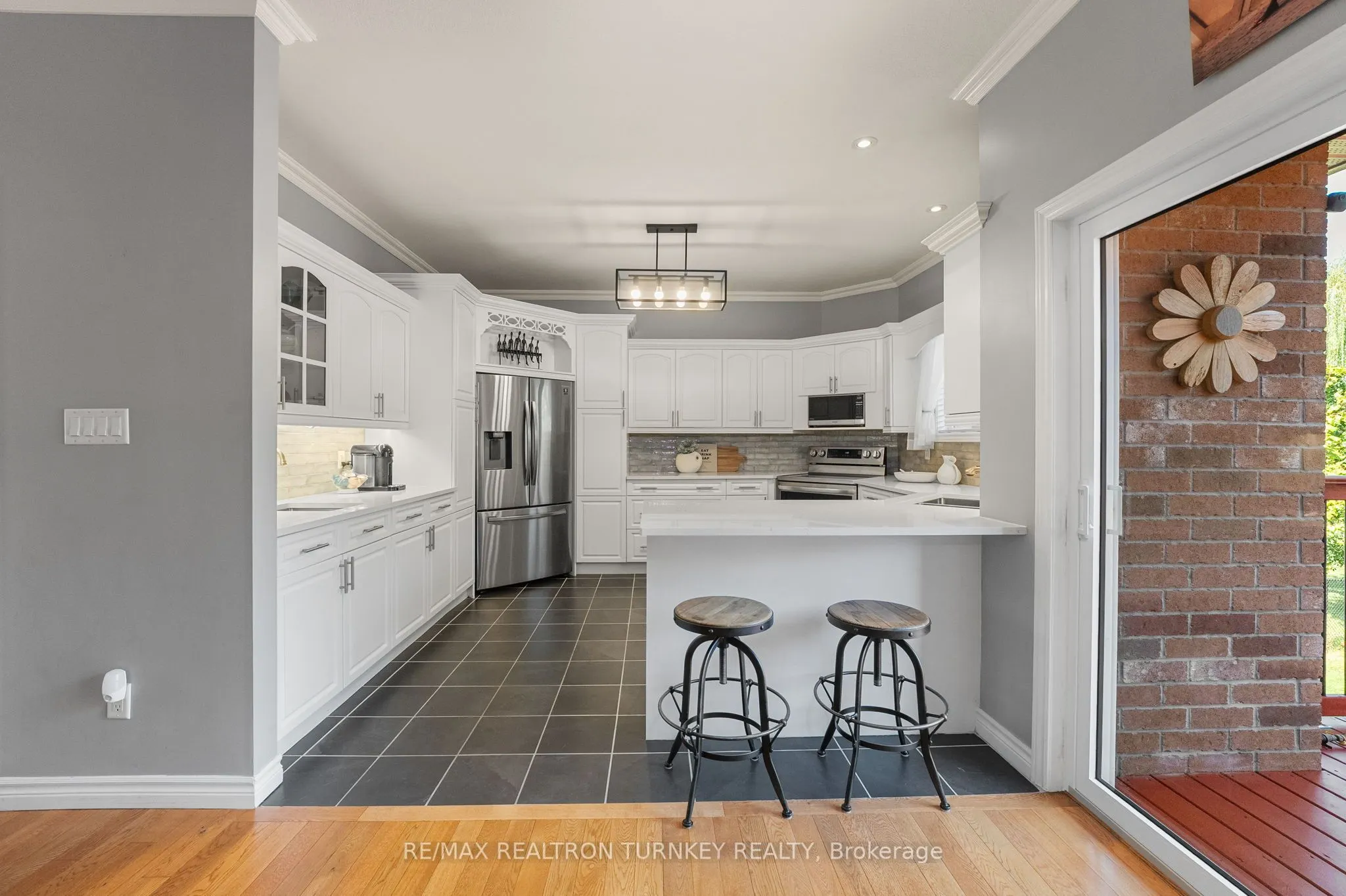 61 Broadview Street