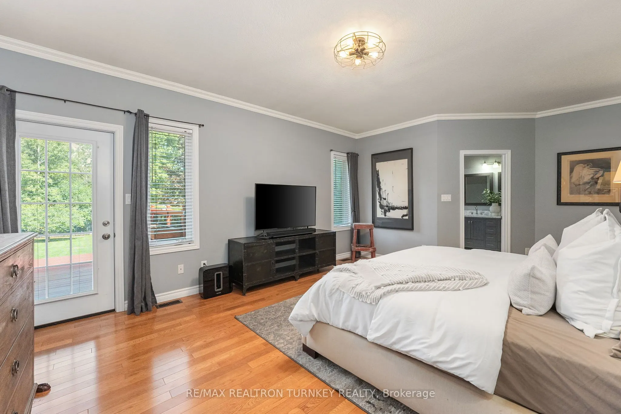 61 Broadview Street