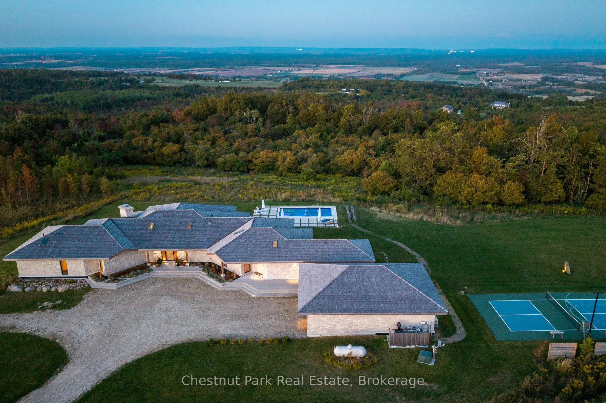 827834 Mulmur-Nottawasaga Townline