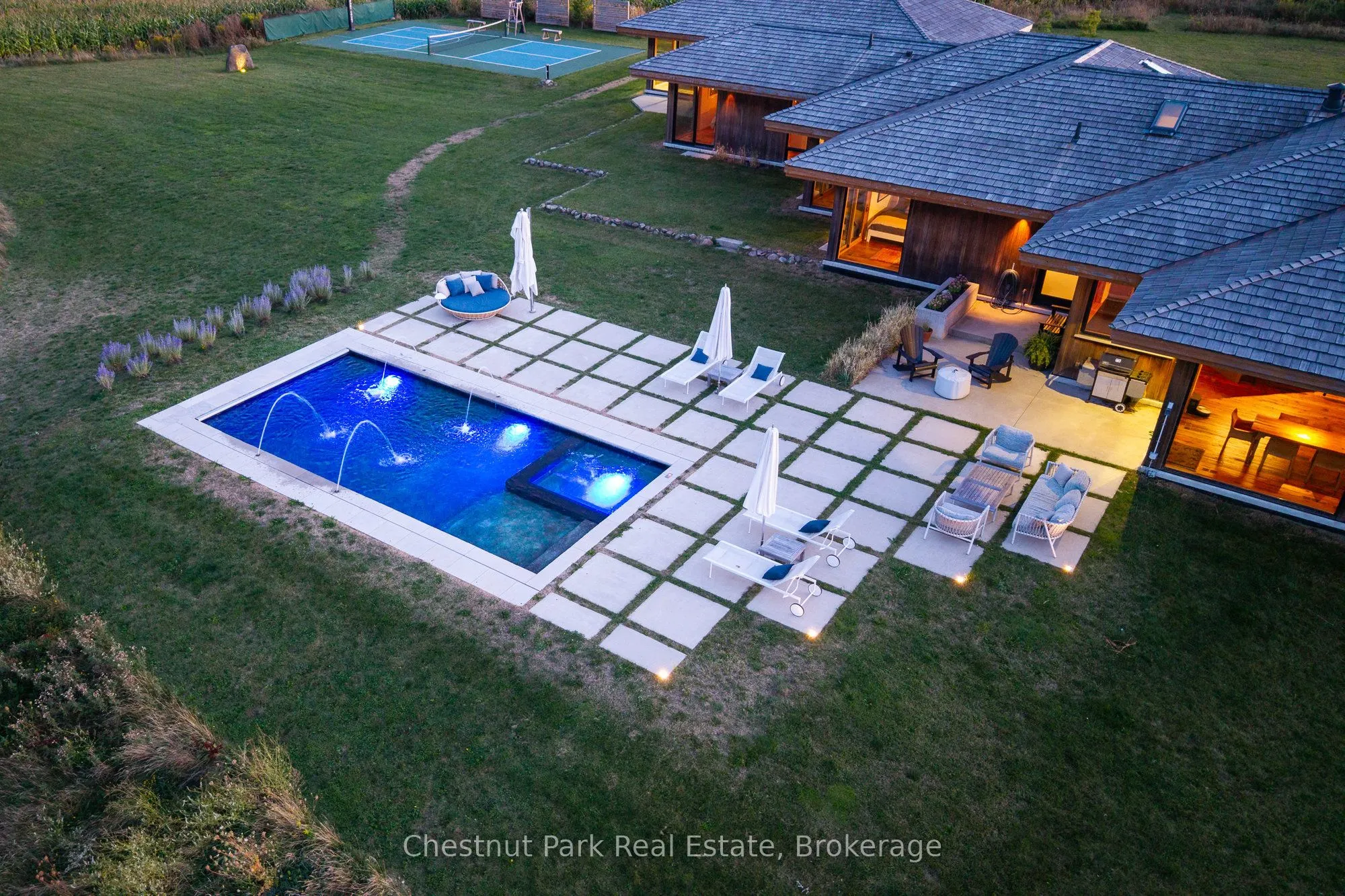 827834 Mulmur-Nottawasaga Townline