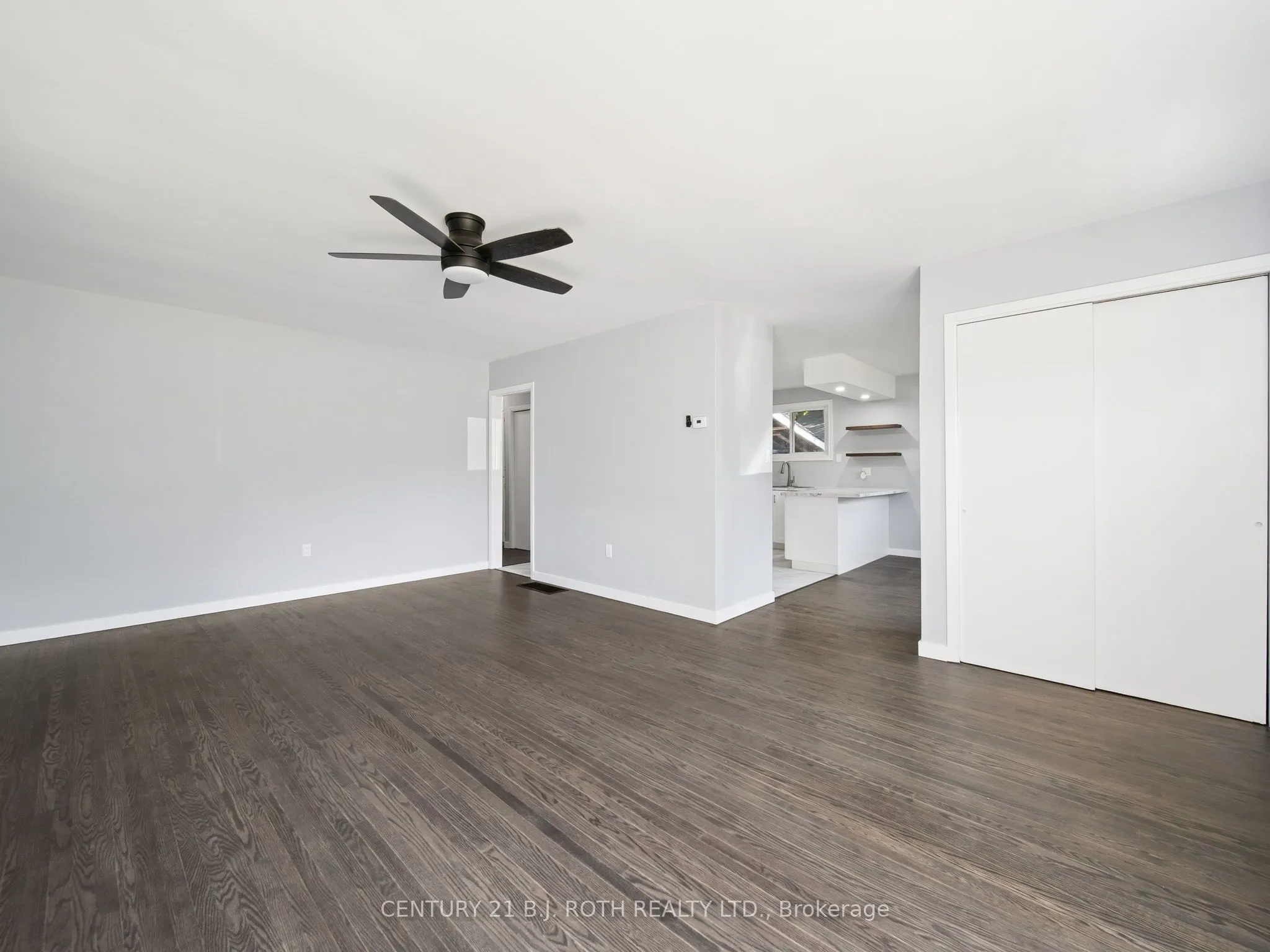 138 Simcoe Street