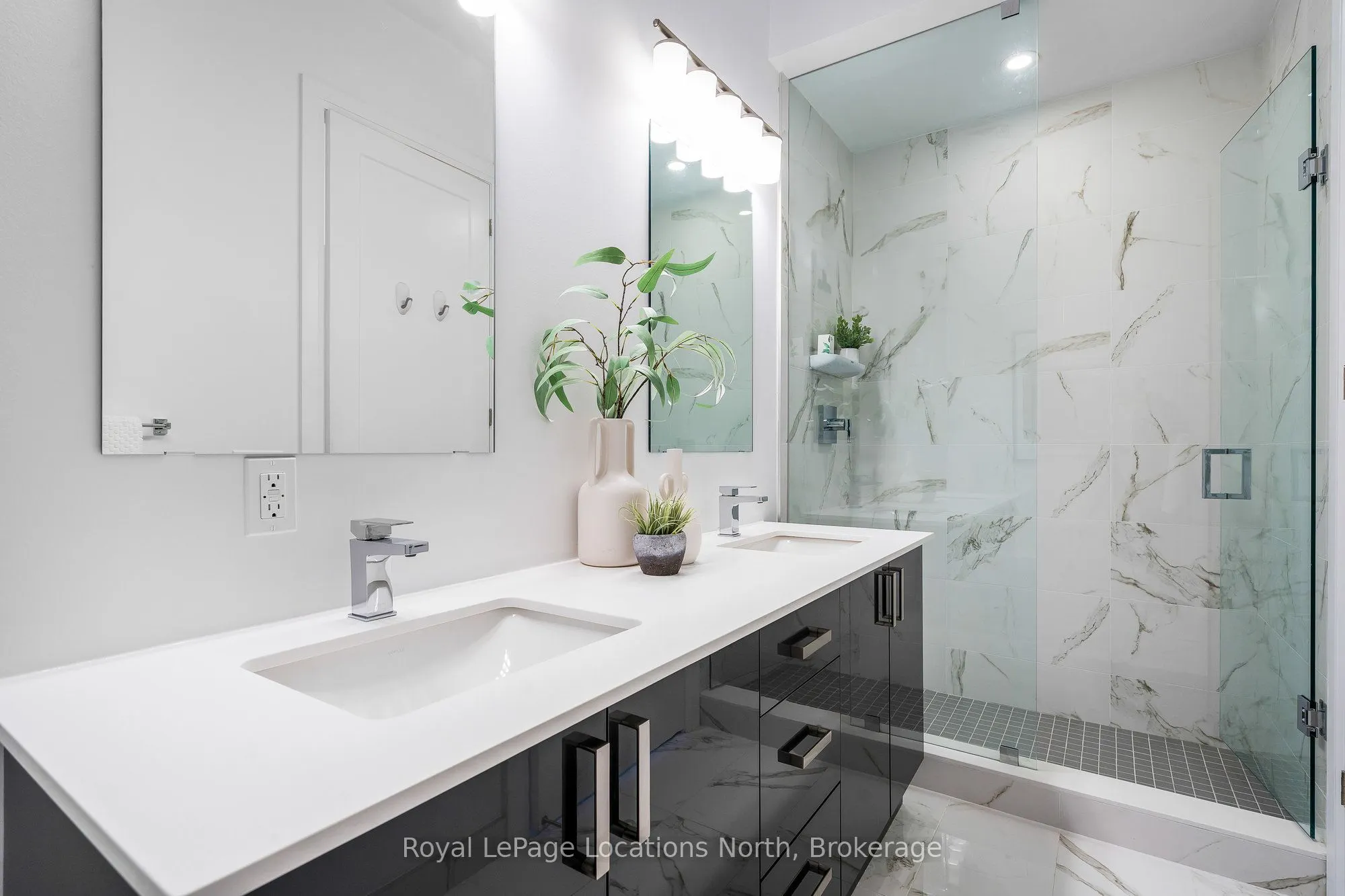 1 Hume Street, #PH609