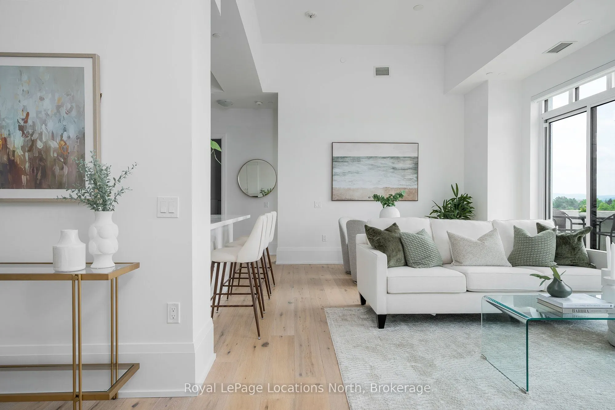 1 Hume Street, #PH609