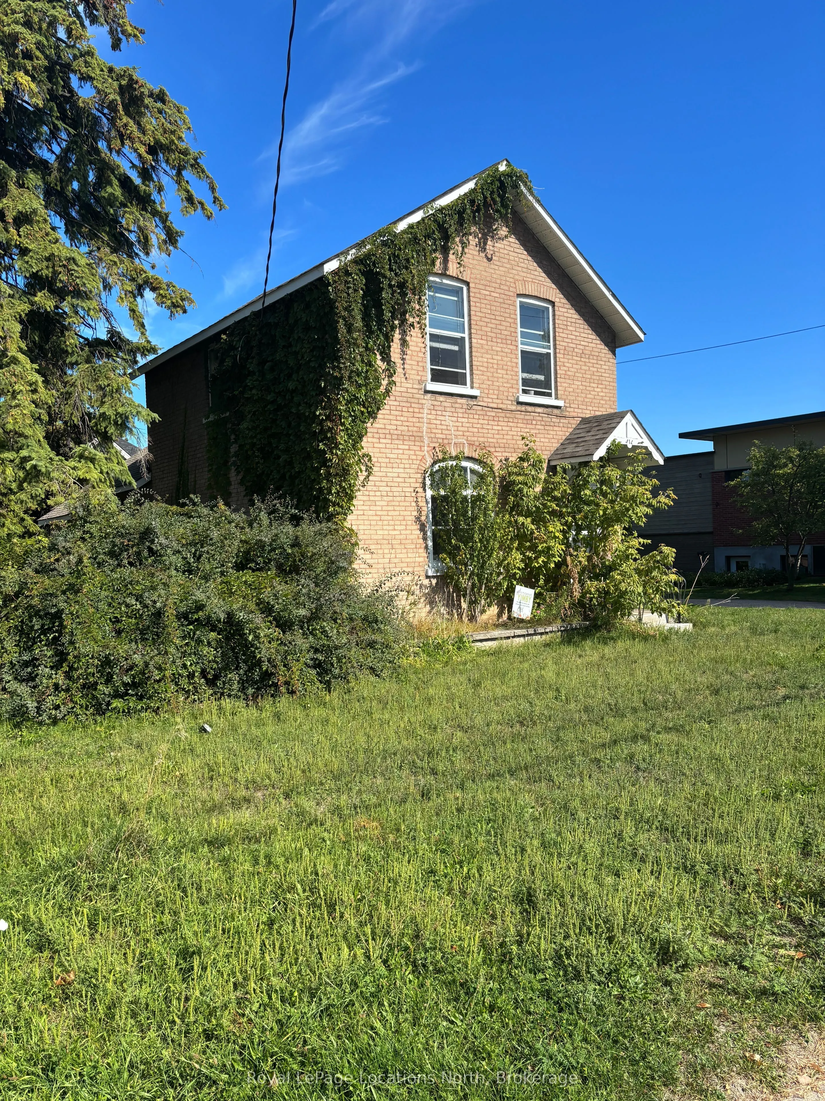 317 Hume Street