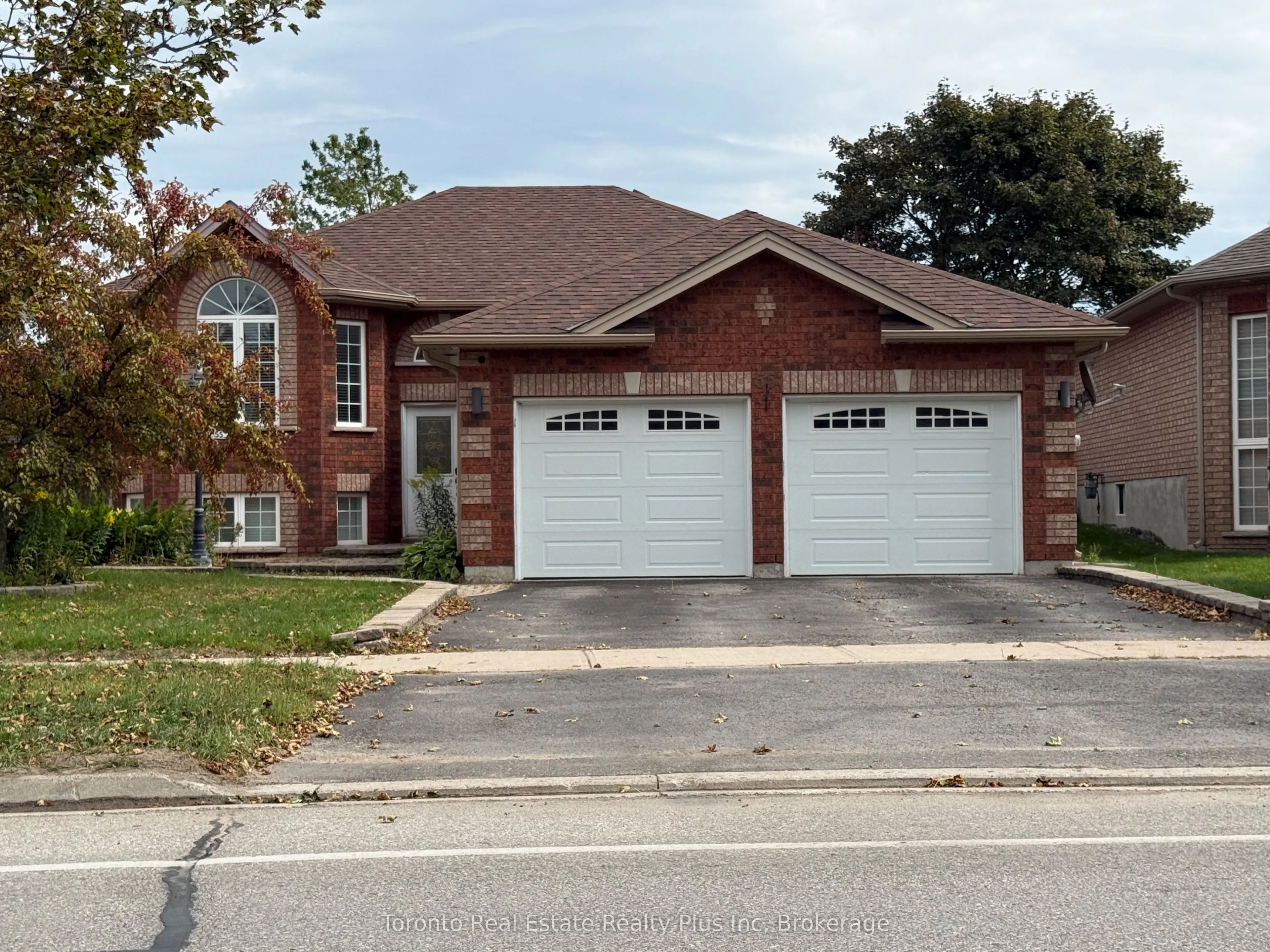 55 MARSELLUS Drive