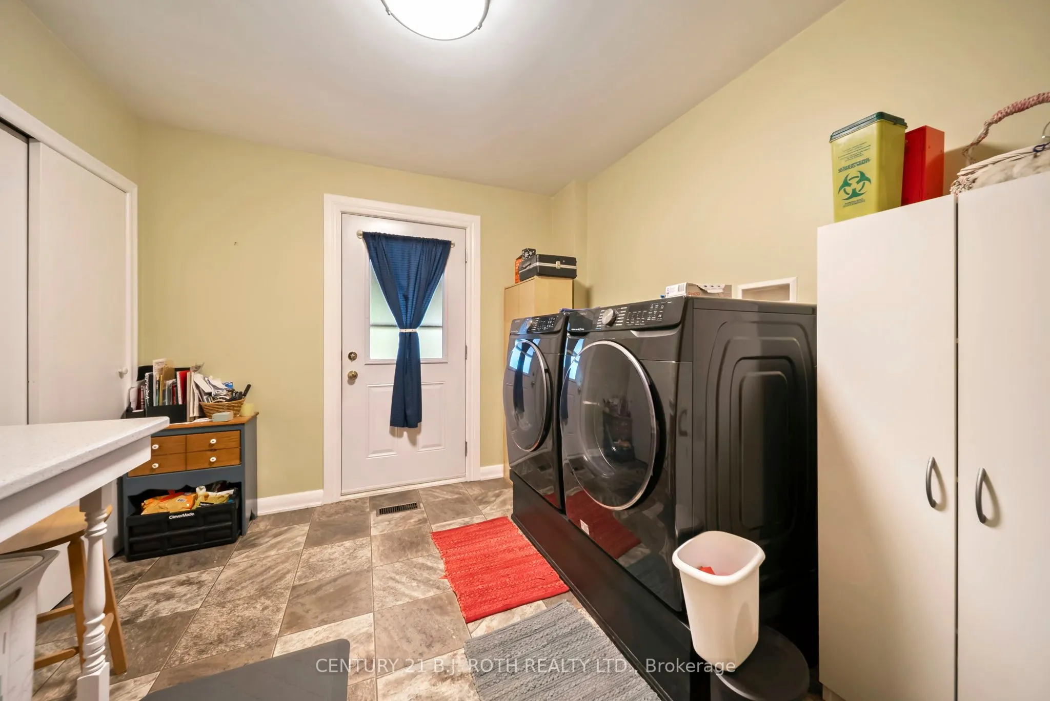 392 Bayview Parkway