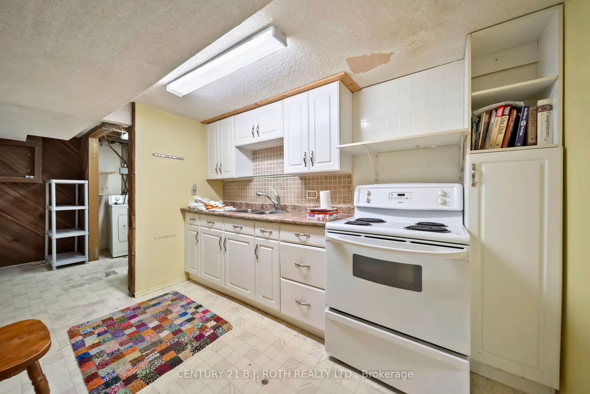 392 Bayview Parkway