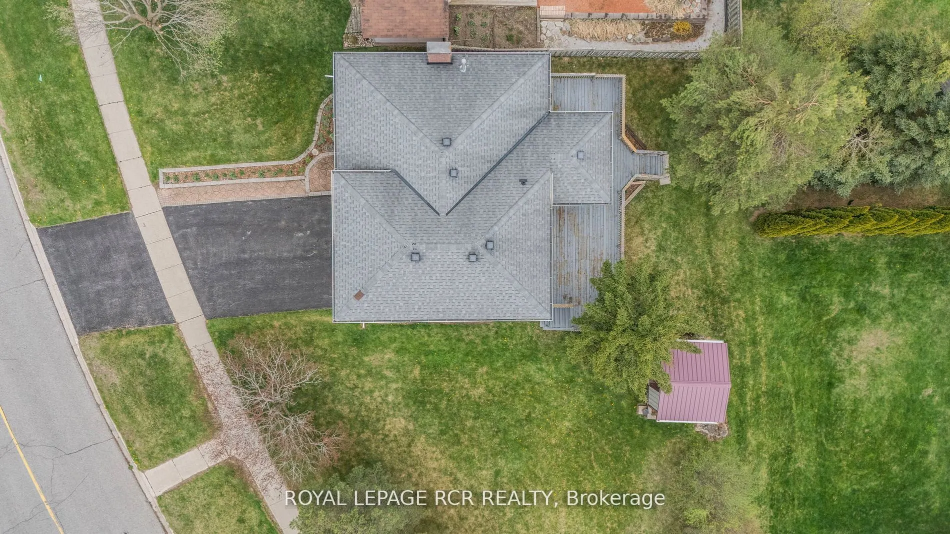 80 Woodside Drive