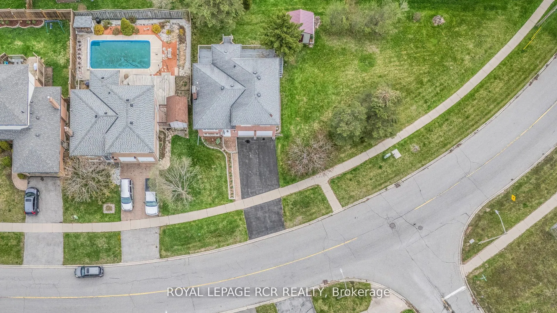 80 Woodside Drive