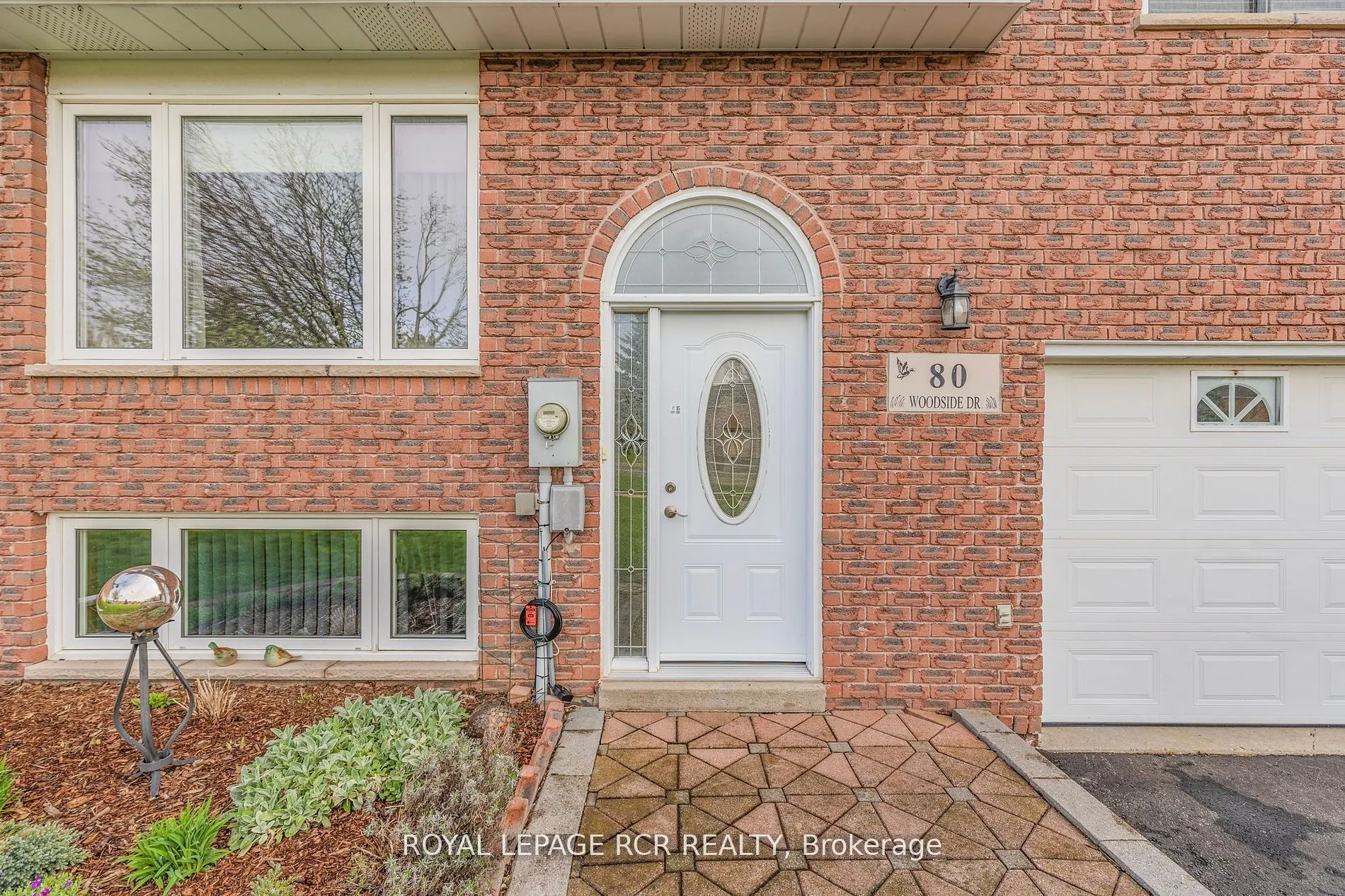 80 Woodside Drive